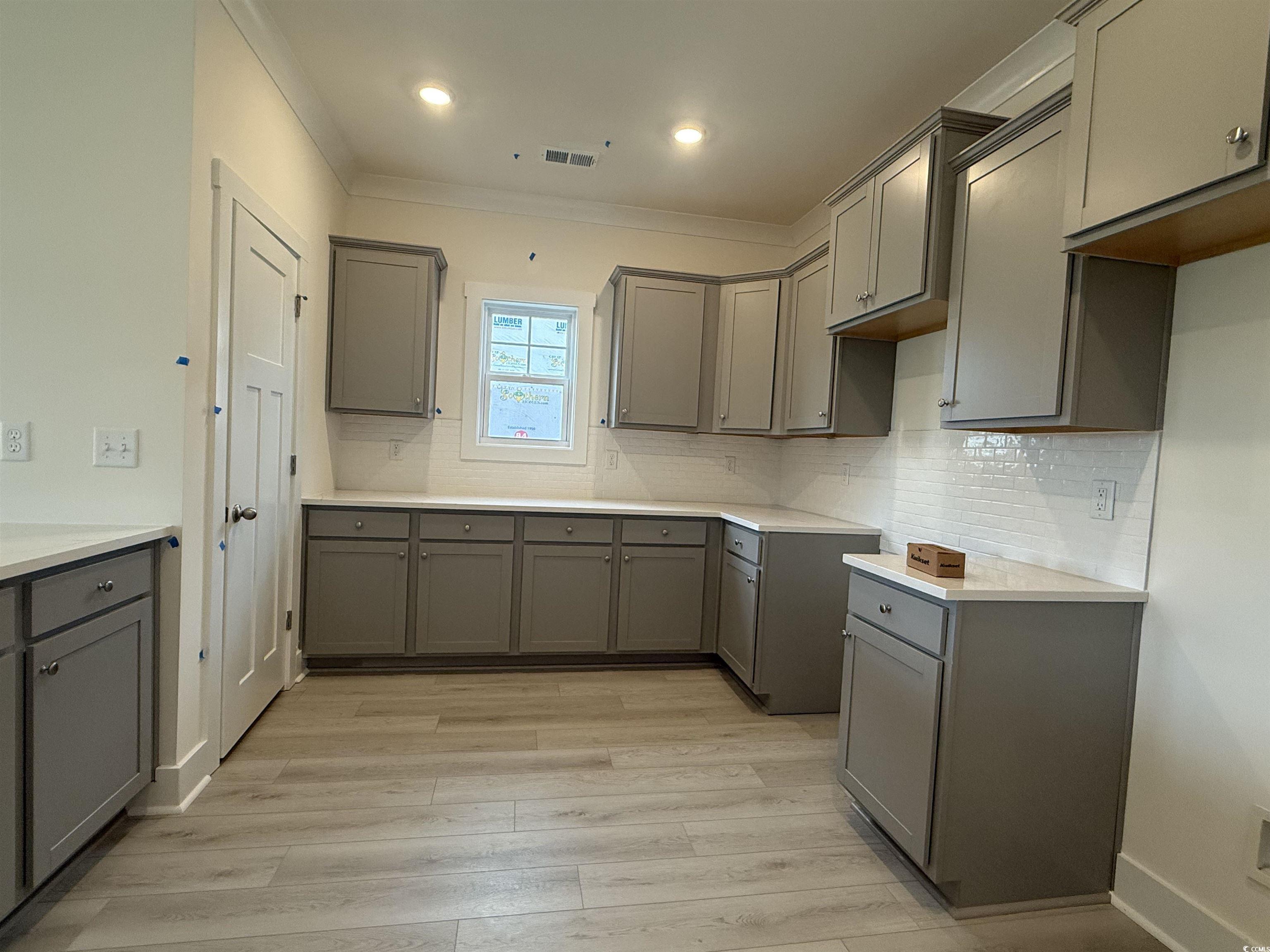 1045 Jase Dr. Property Photo 10