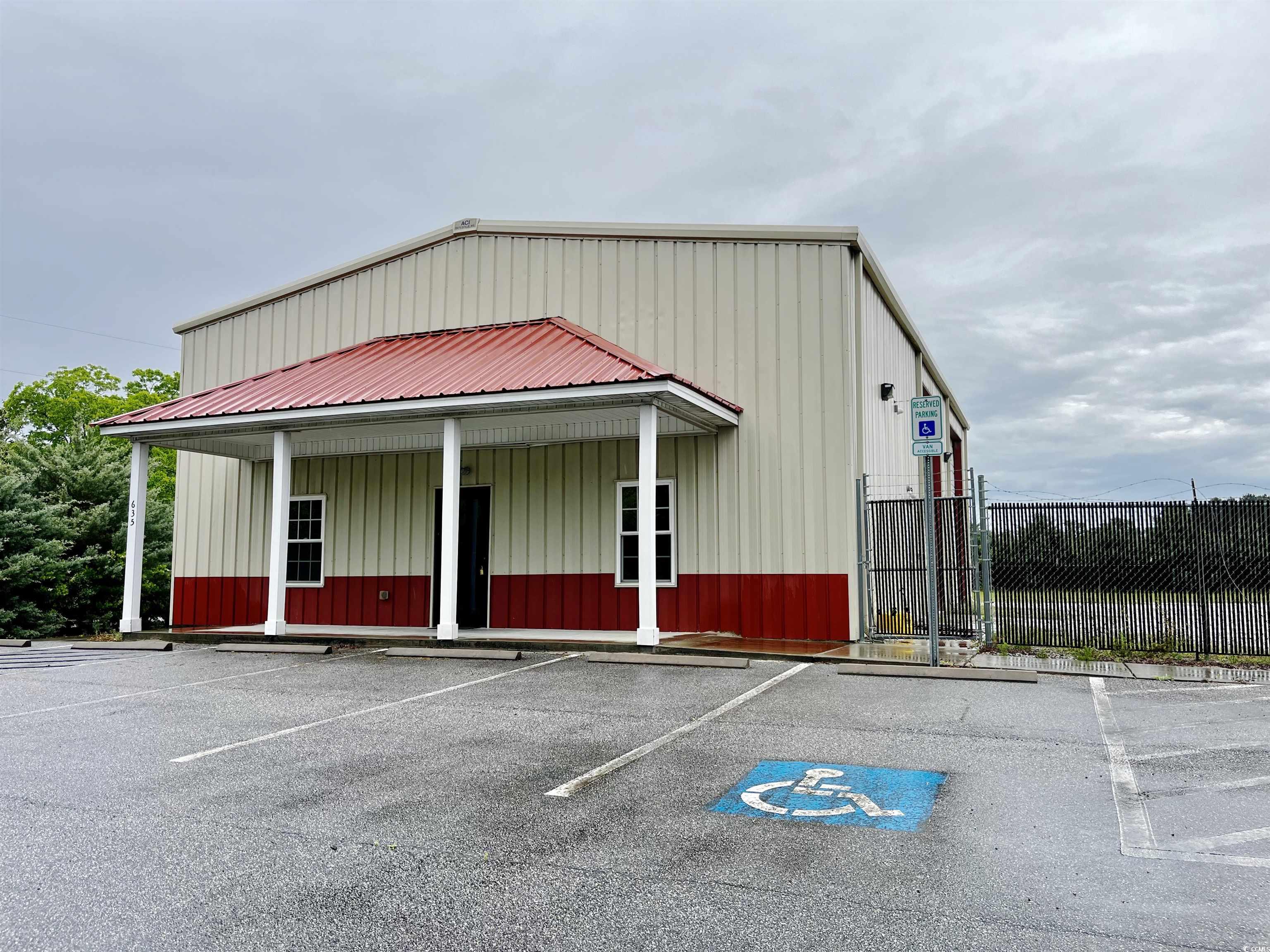 635 Horry Rd. Property Photo 1