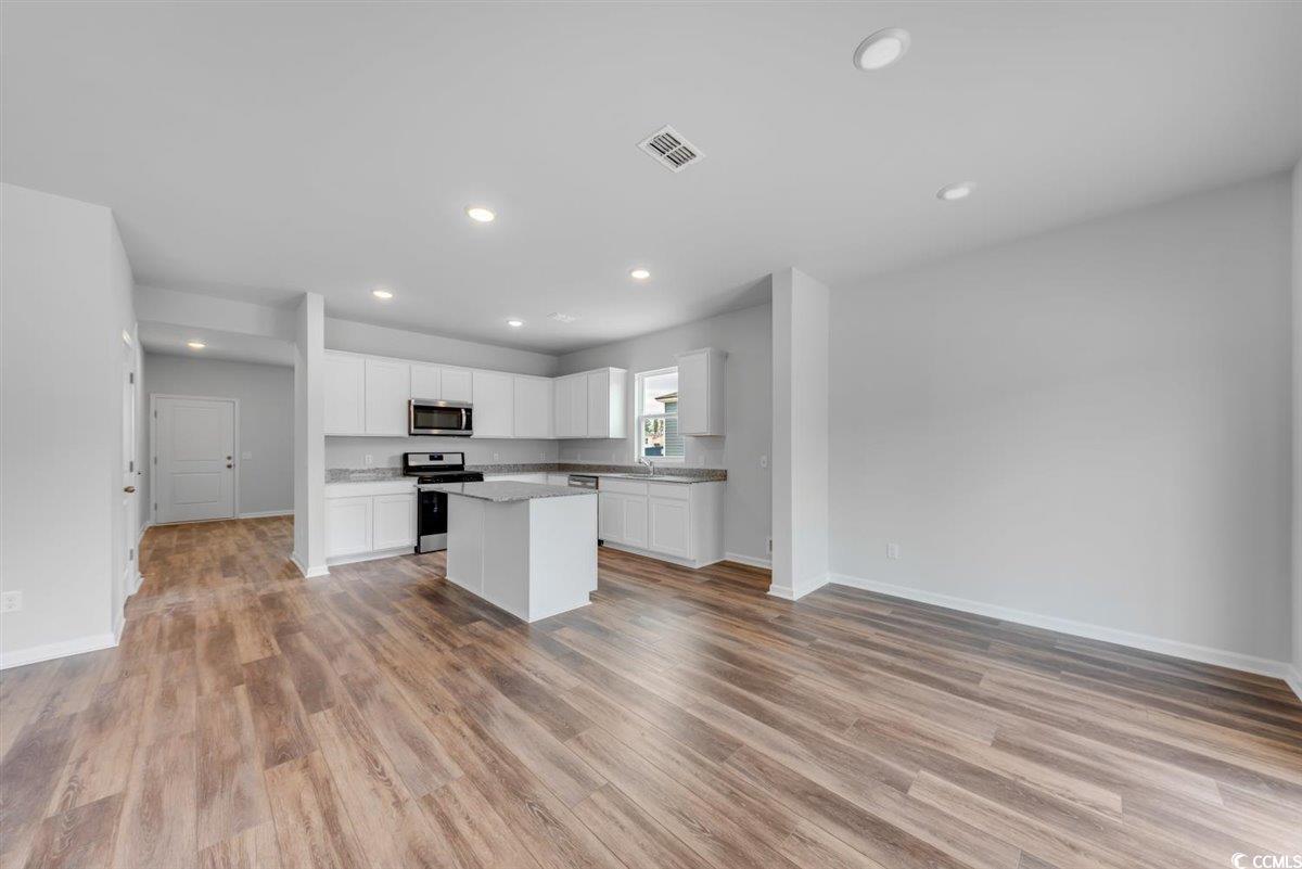 1046 Laconic Dr. Property Photo 8