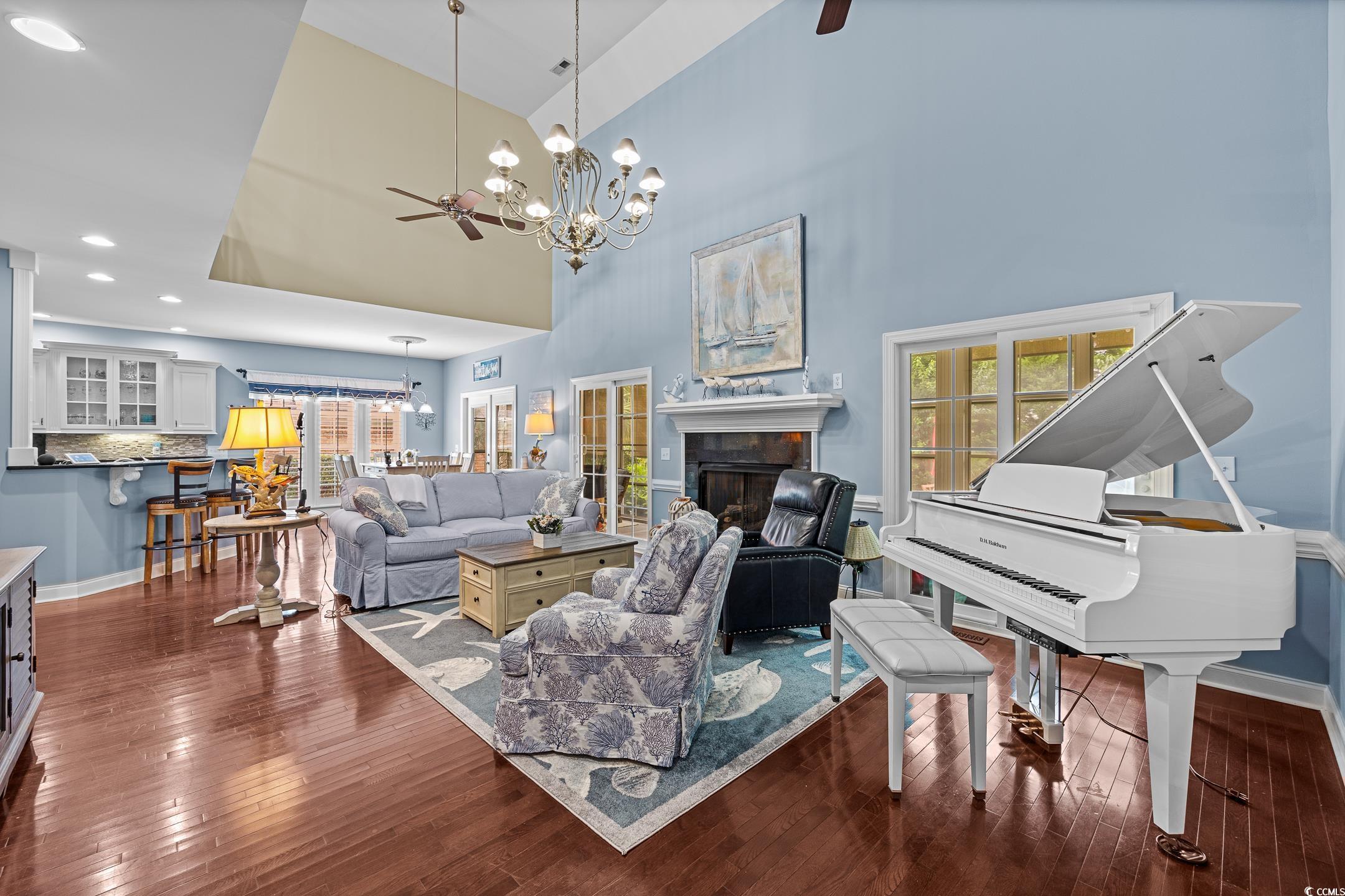 504 Sea Vista Ln. Property Photo 6