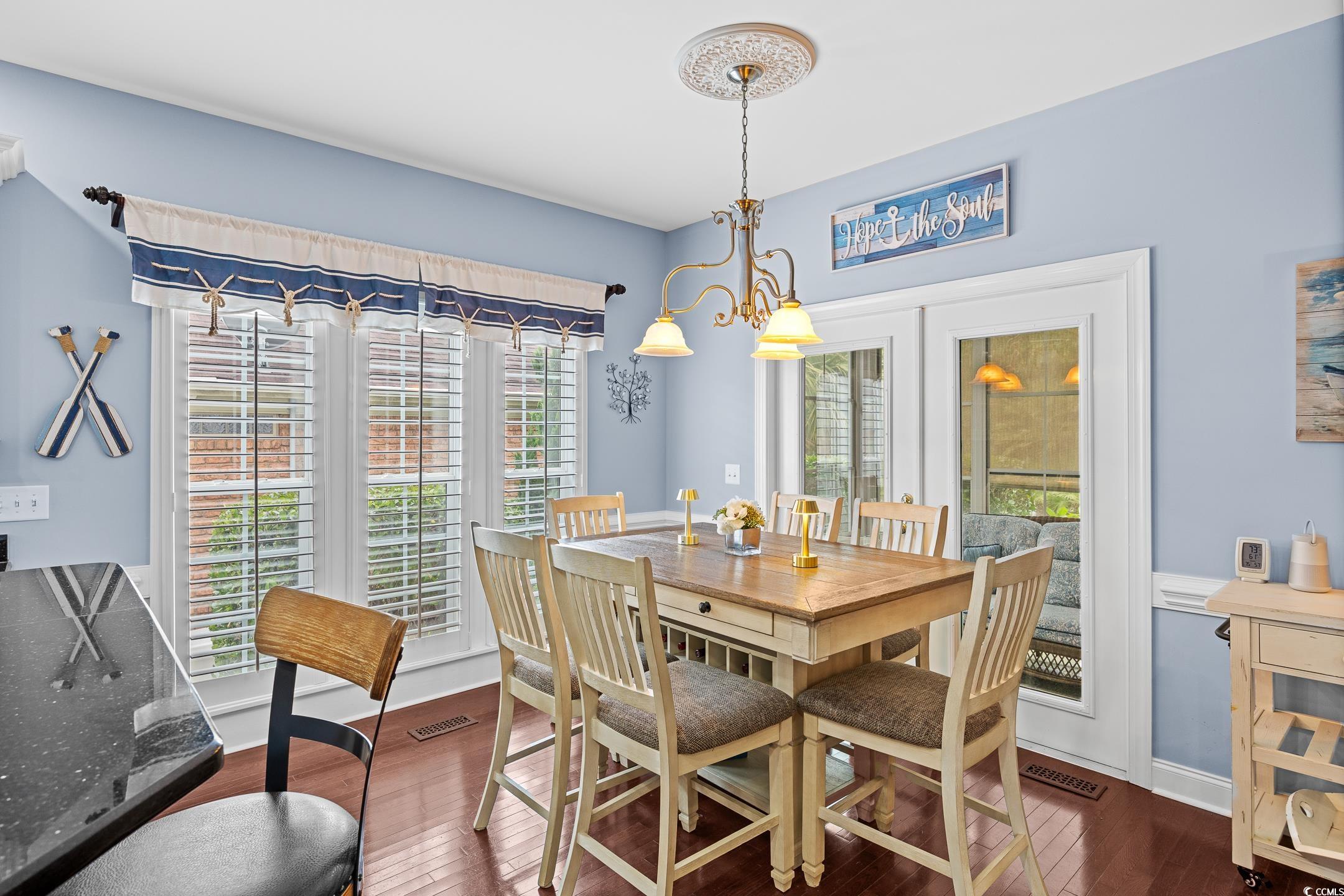 504 Sea Vista Ln. Property Photo 9