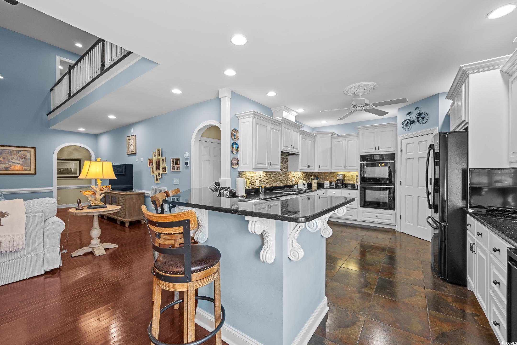 504 Sea Vista Ln. Property Photo 14