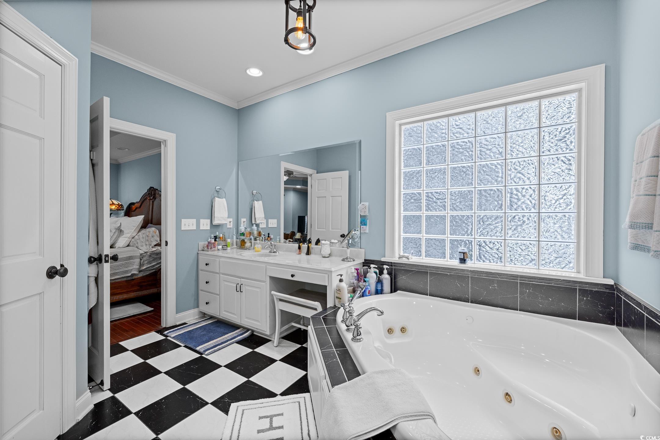 504 Sea Vista Ln. Property Photo 18