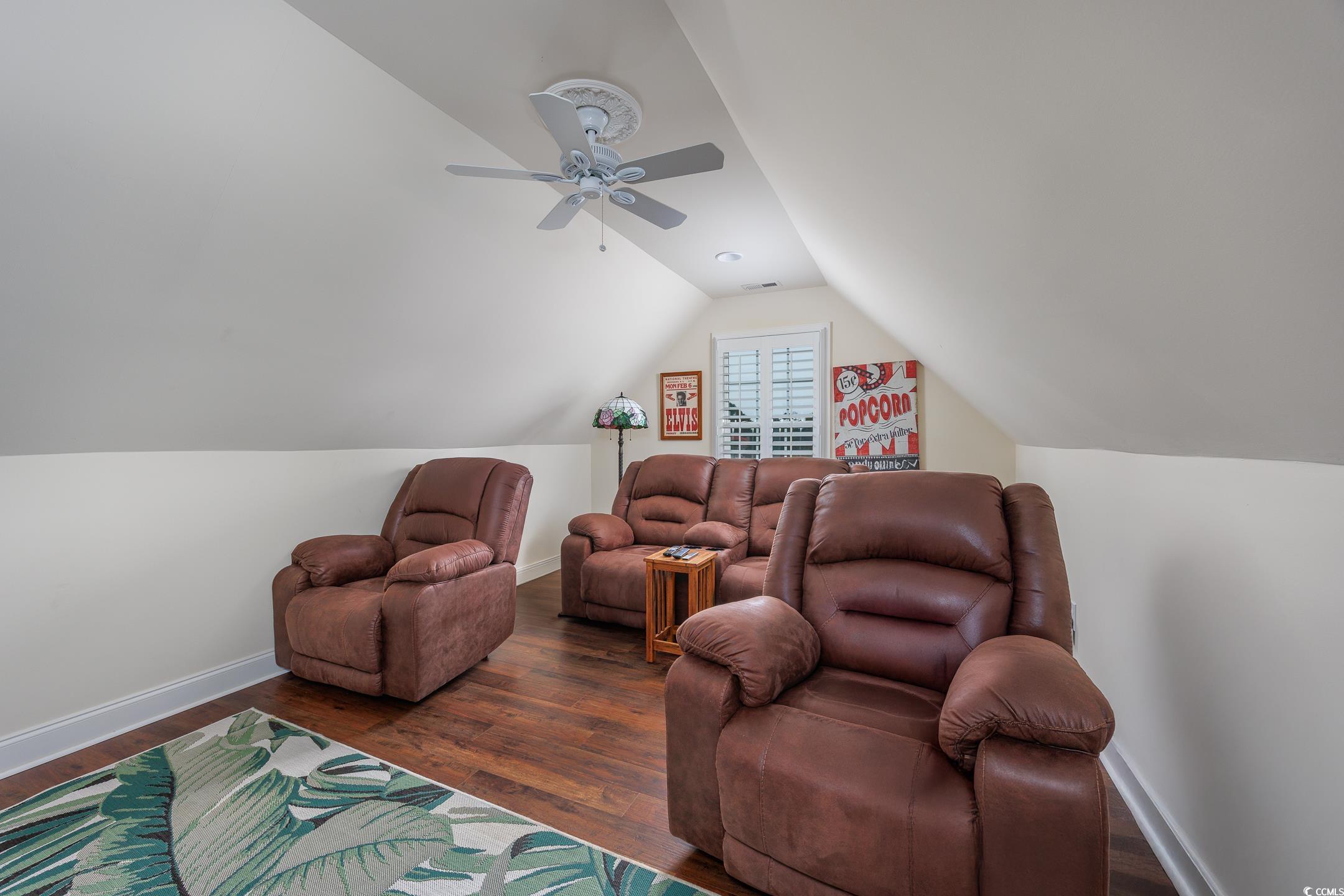 504 Sea Vista Ln. Property Photo 25