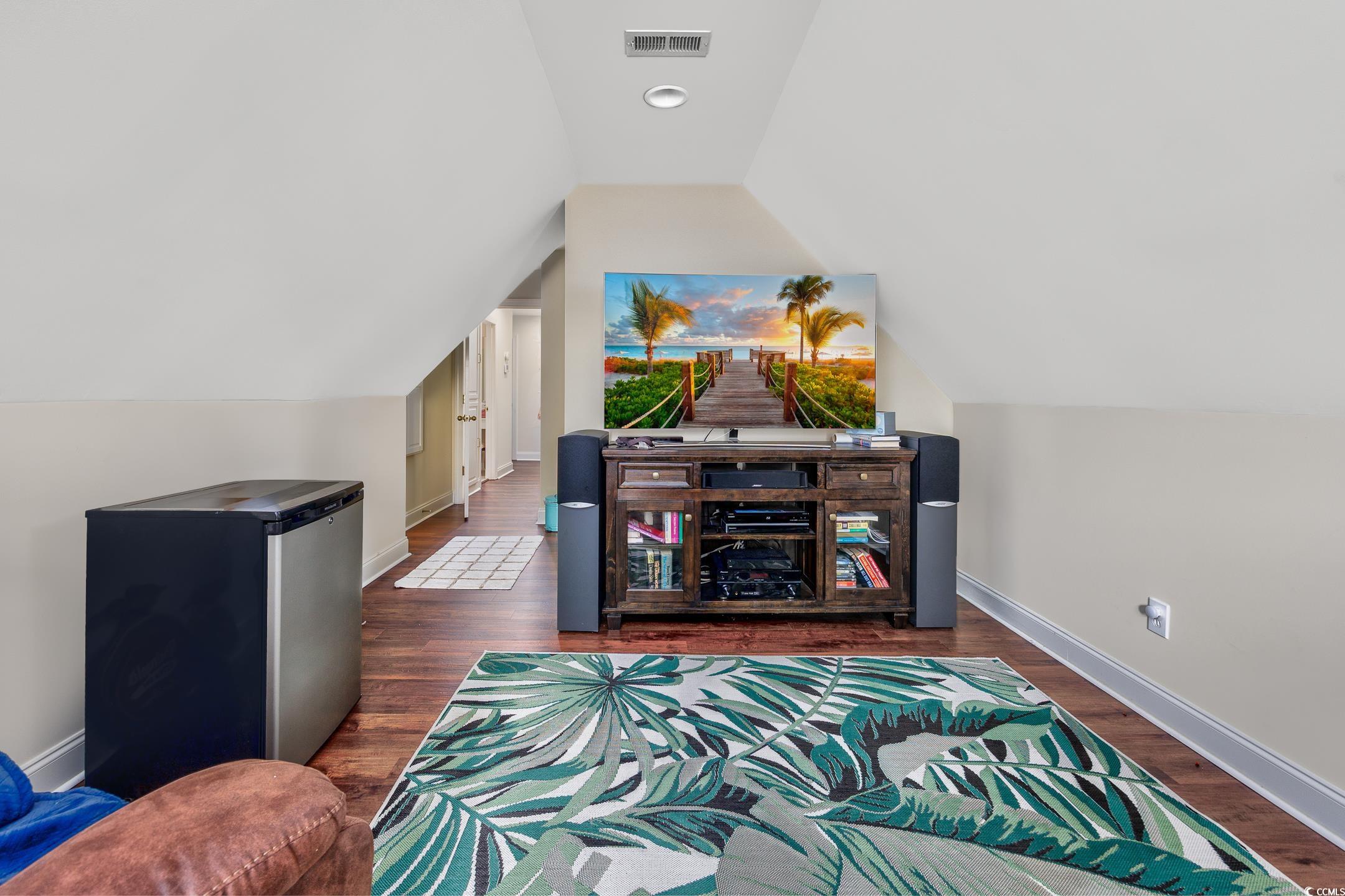 504 Sea Vista Ln. Property Photo 26