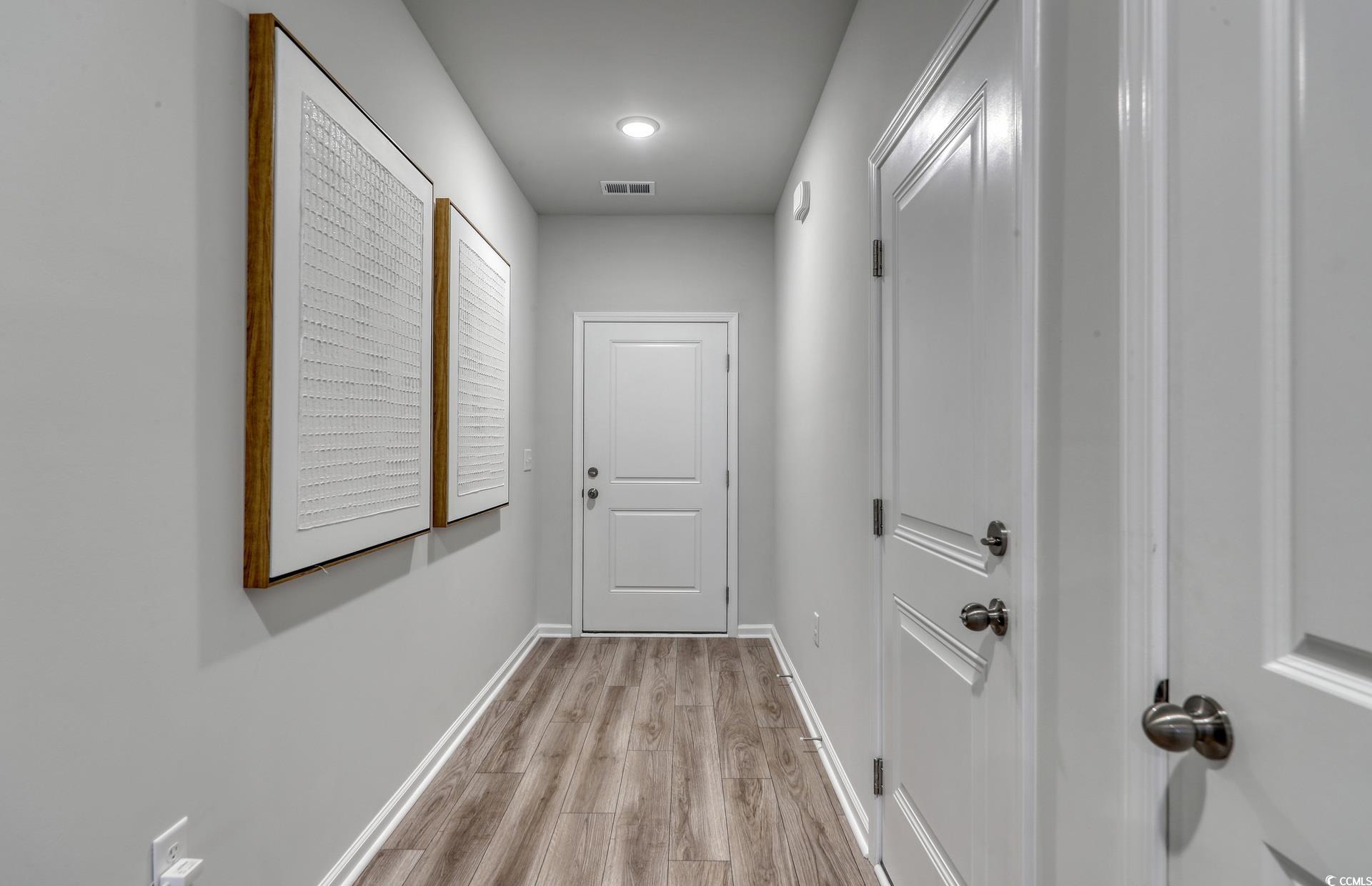 1050 Laconic Dr. Property Photo 3