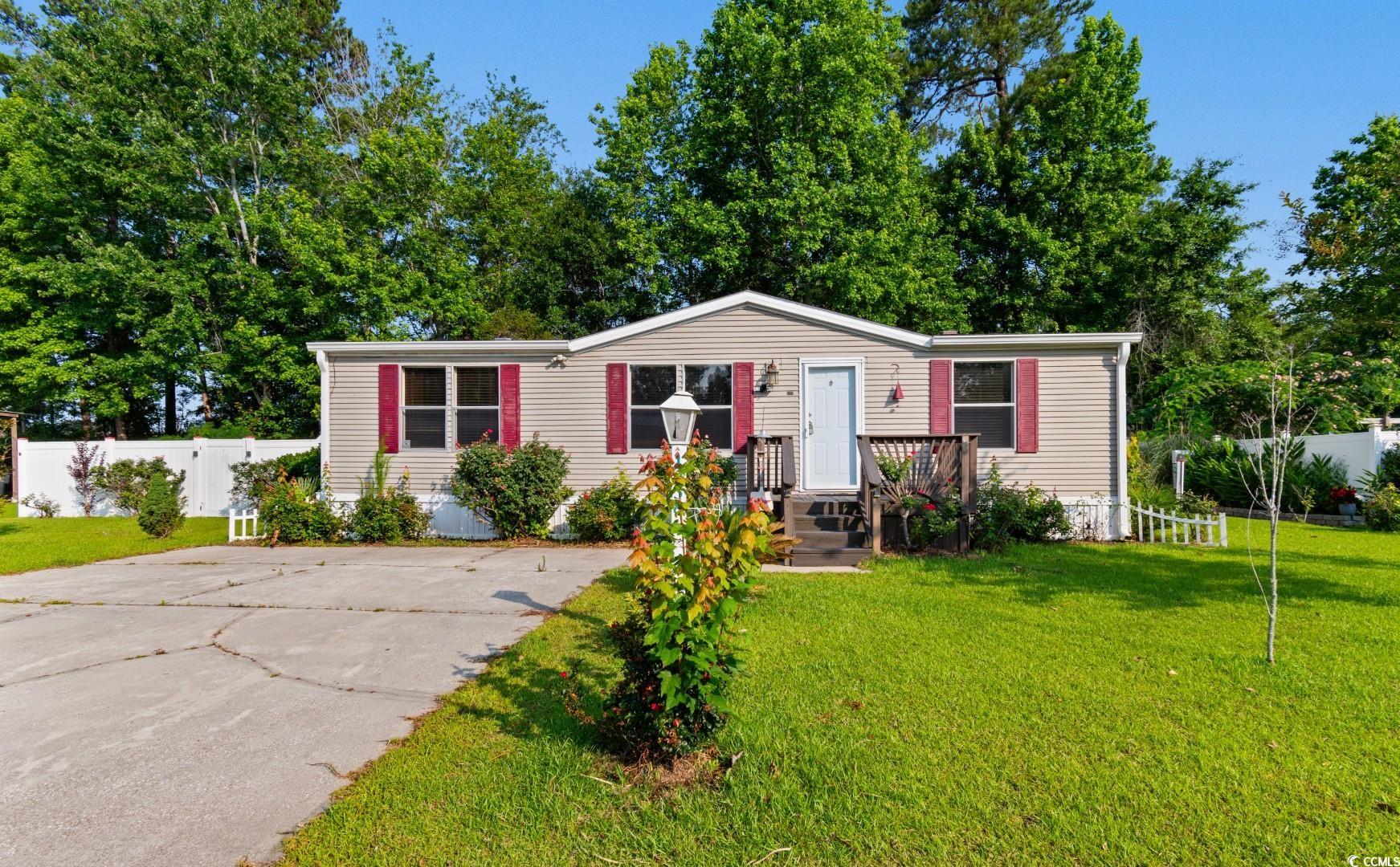 1038 Palm Dr. Property Photo 1