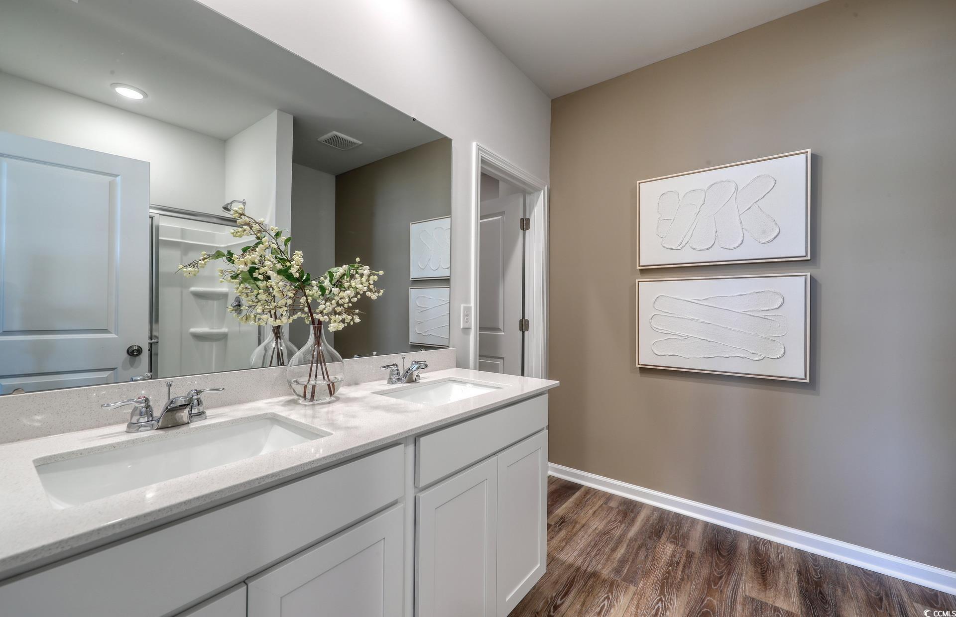 1043 Laconic Dr. Property Photo 15