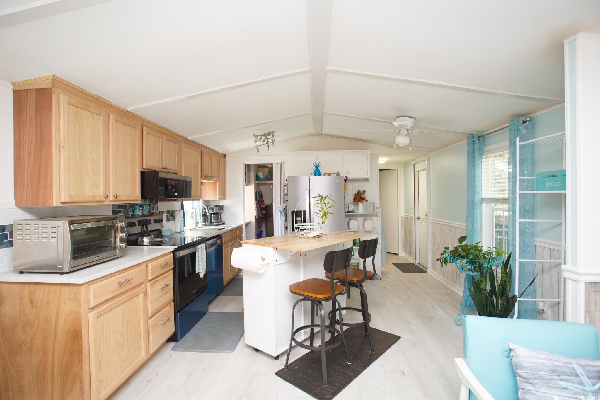 167 Crooked Island Circle Property Photo 13