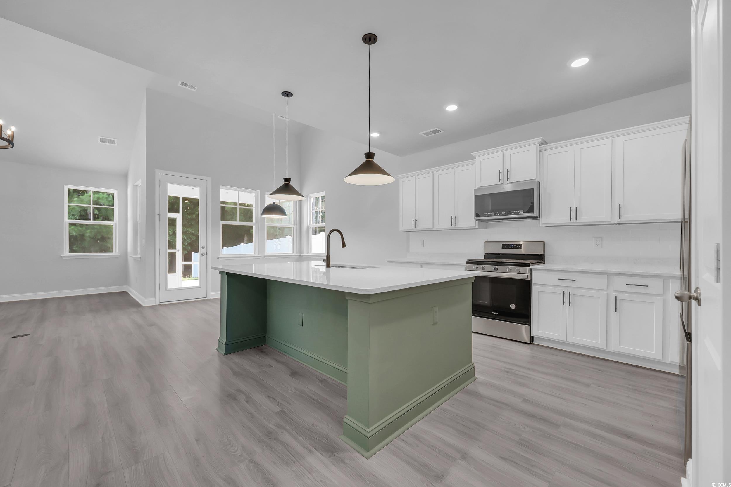 218 Calhoun Falls Dr. Property Photo 5