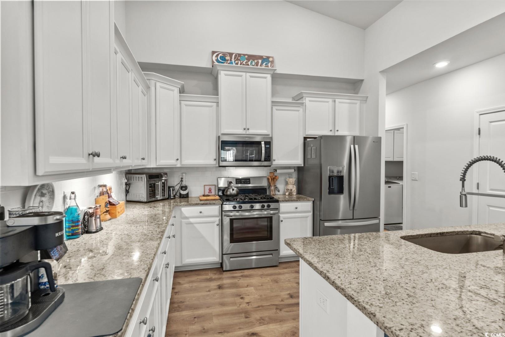 1833 Lake Egret Dr. Property Photo 14