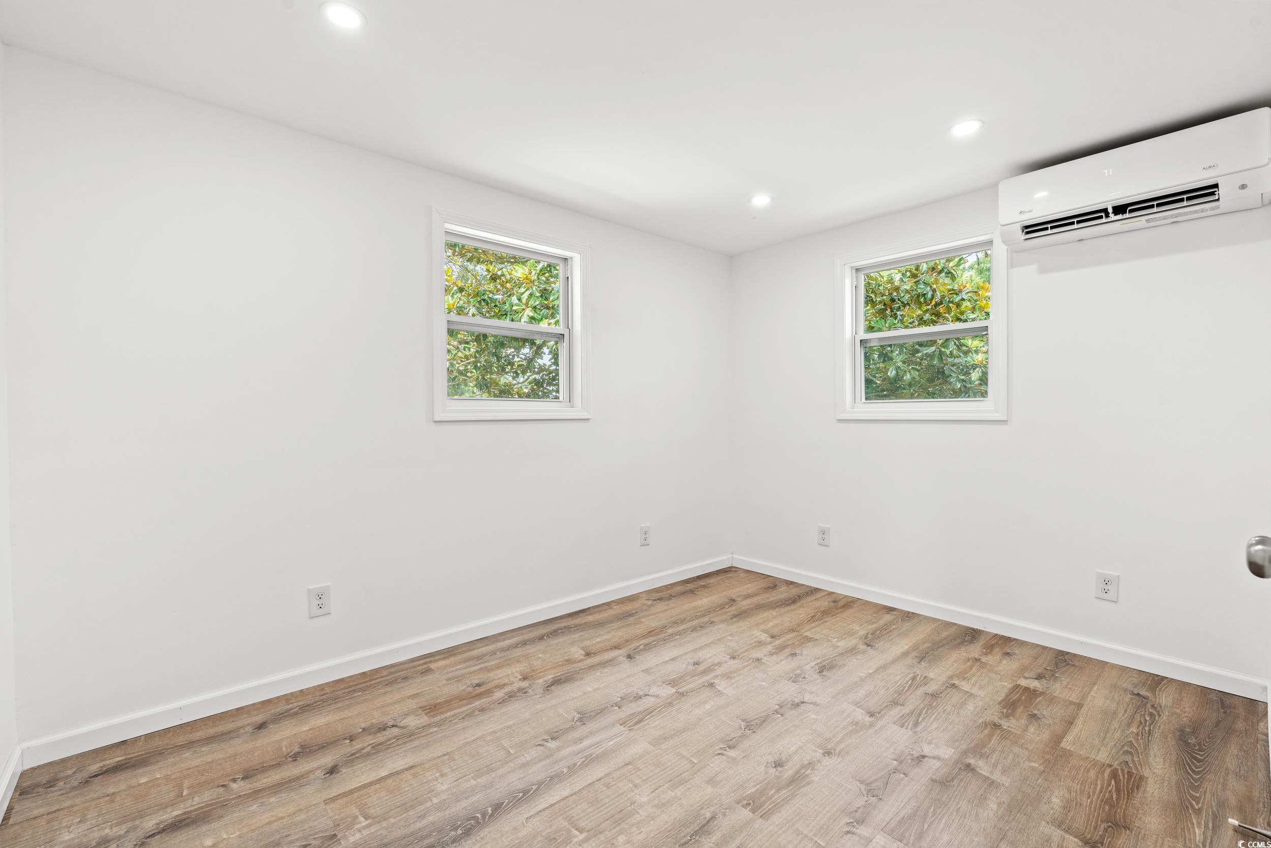 1004 Georgetown St. Property Photo 12