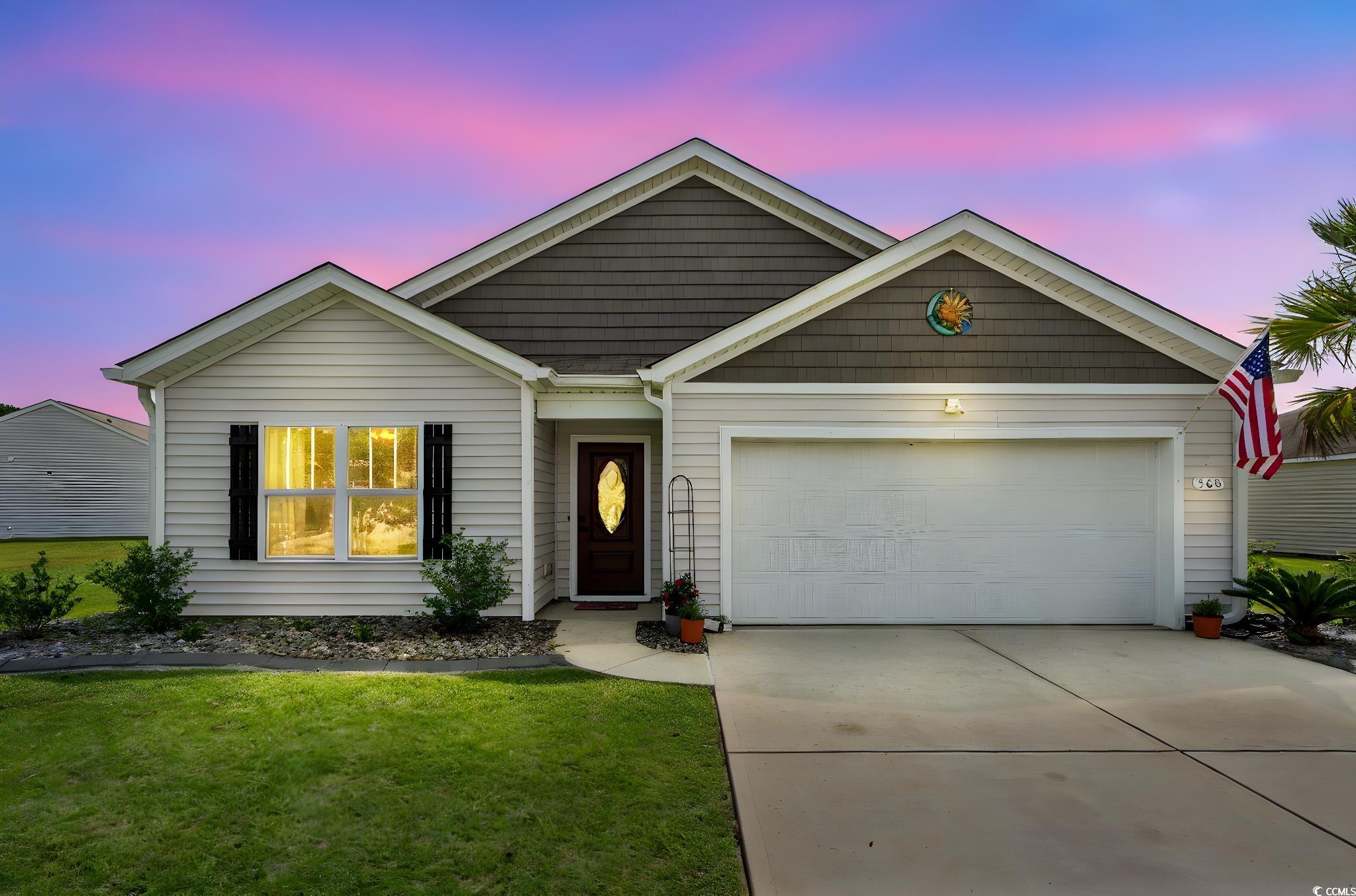 568 Mossbank Loop Property Photo 1