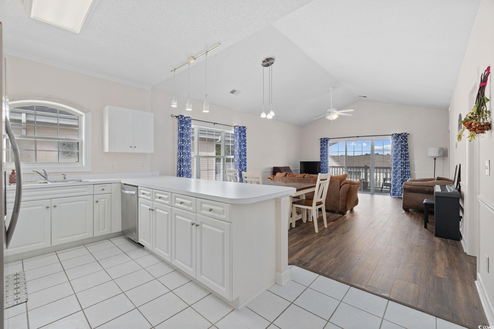 3983 Forsythia Ct. Property Photo 6