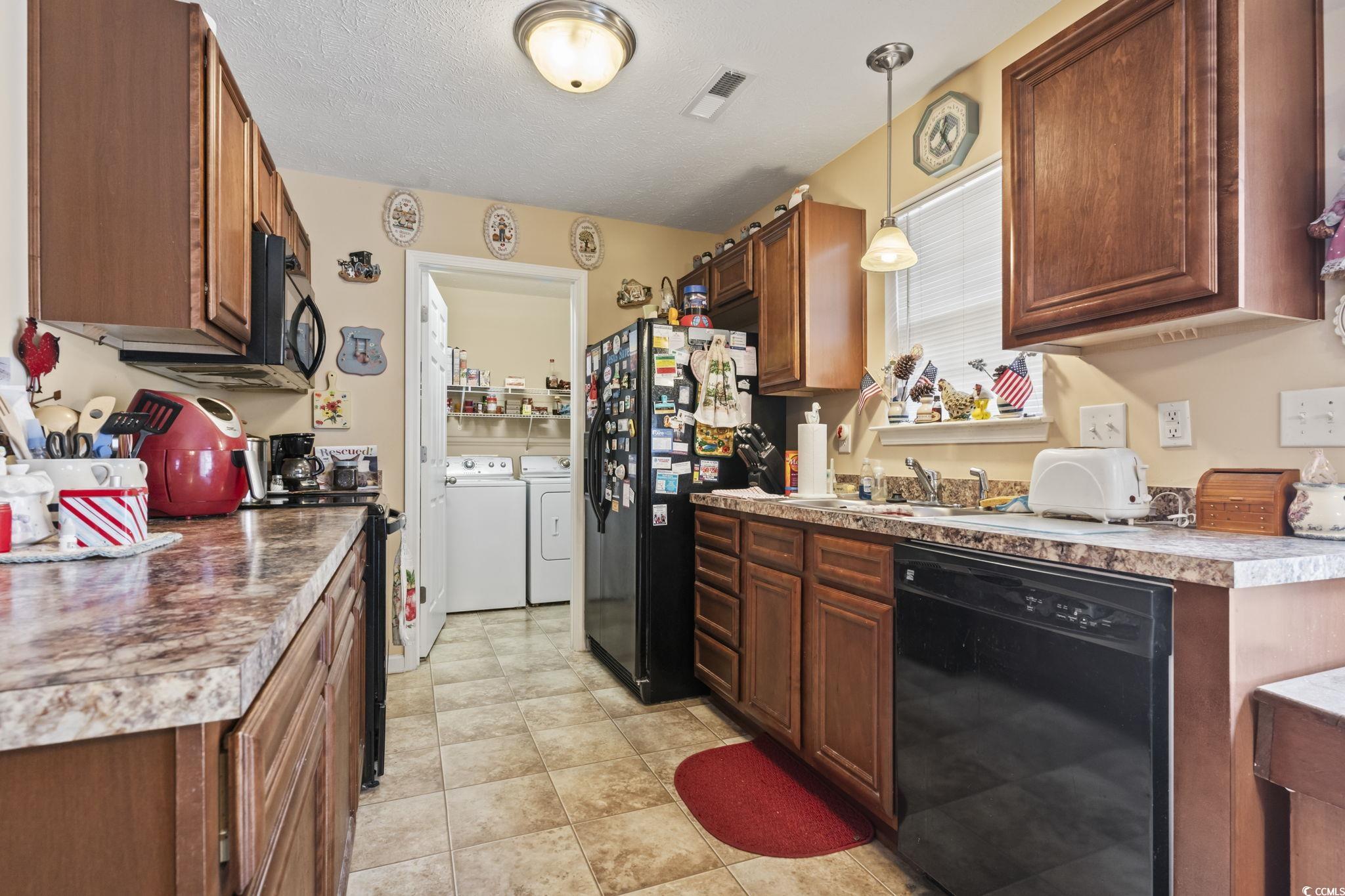 1222 Midtown Village Dr. Property Photo 23