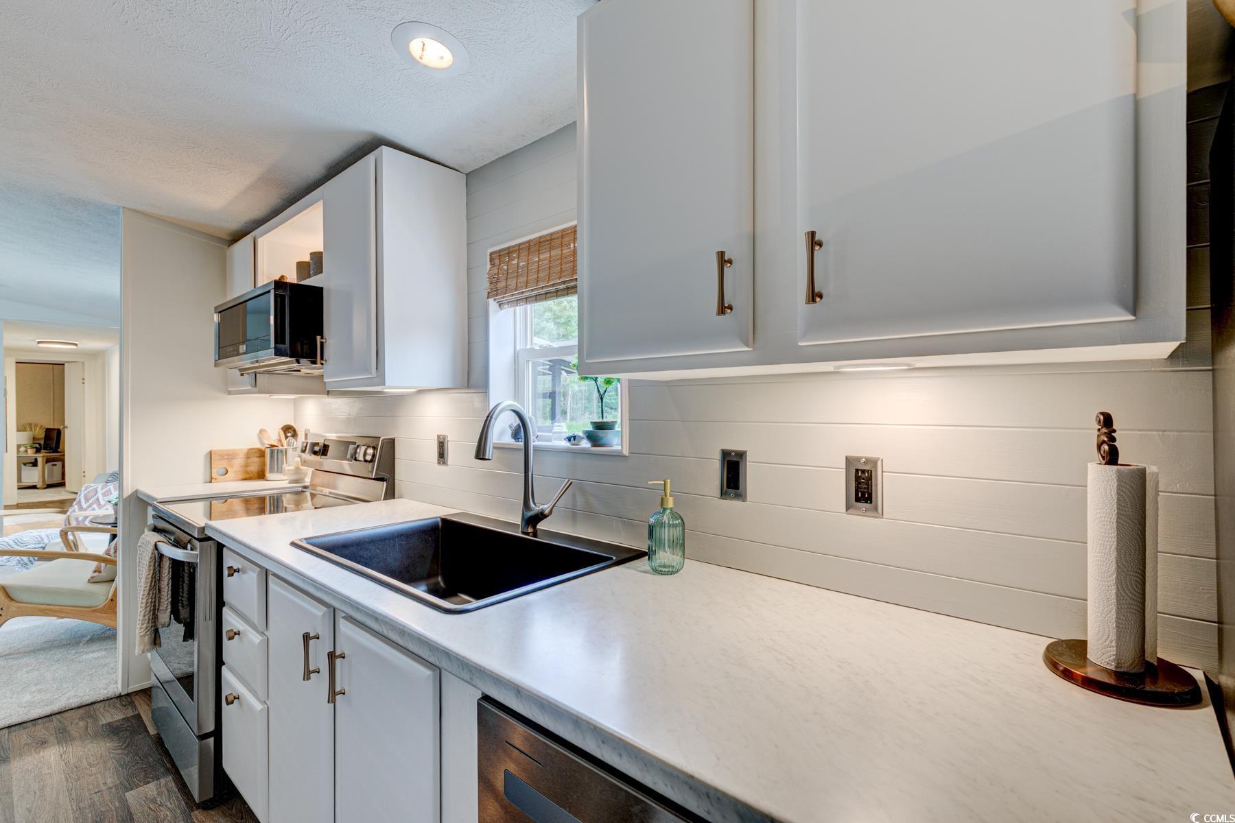 120 Yale Pl. Property Photo 12