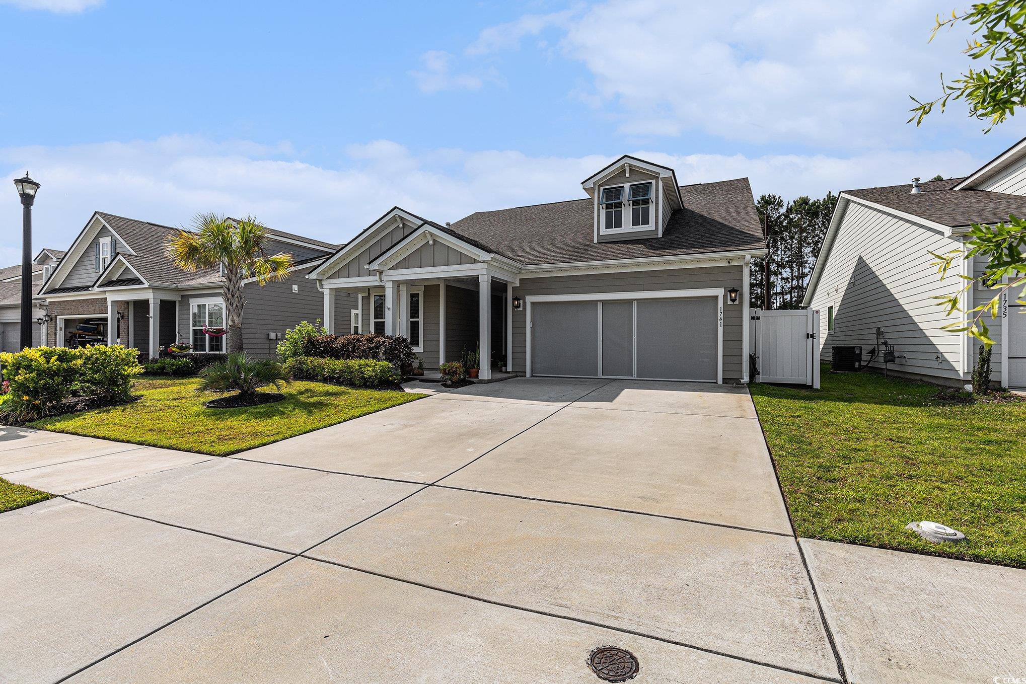 1741 Parish Way Property Photo 4