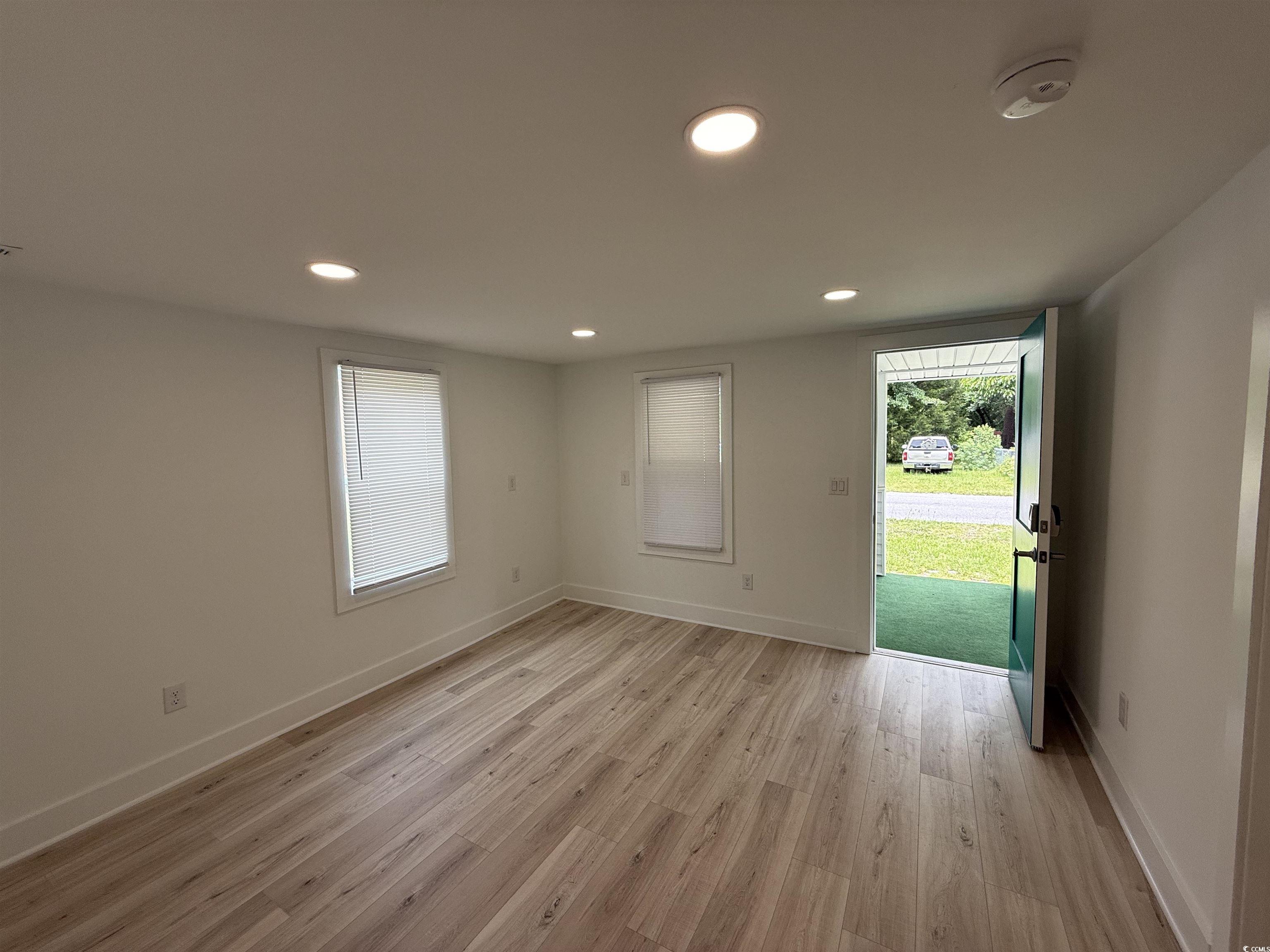 1022 Holt Rd. Property Photo 5