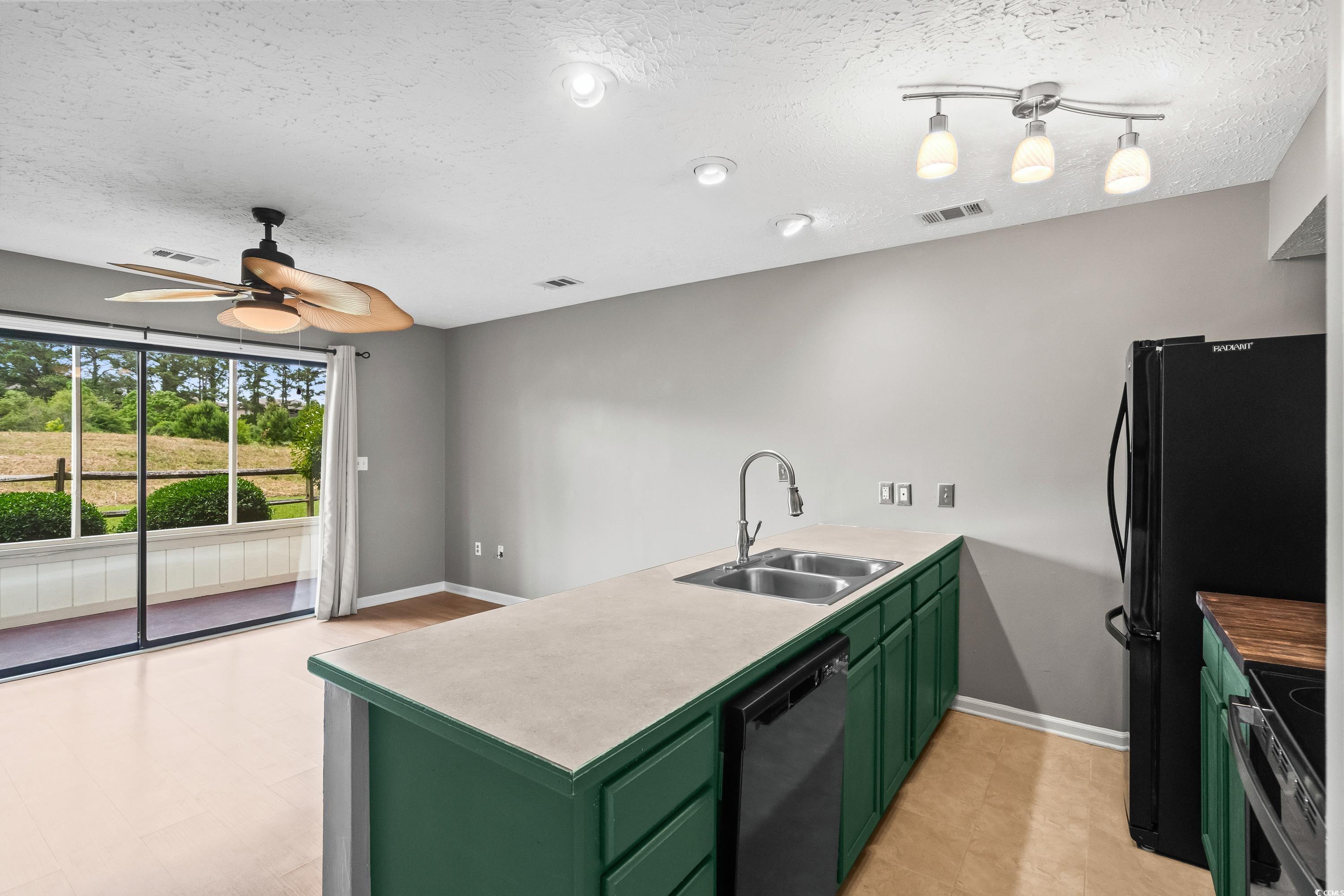 4101 Pinehurst Circle Property Photo 13