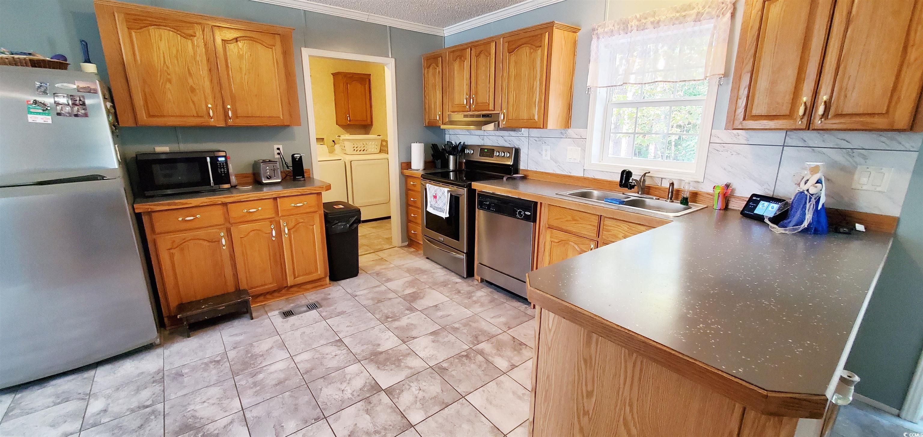 1089 Weslin Creek Dr. Property Photo 17