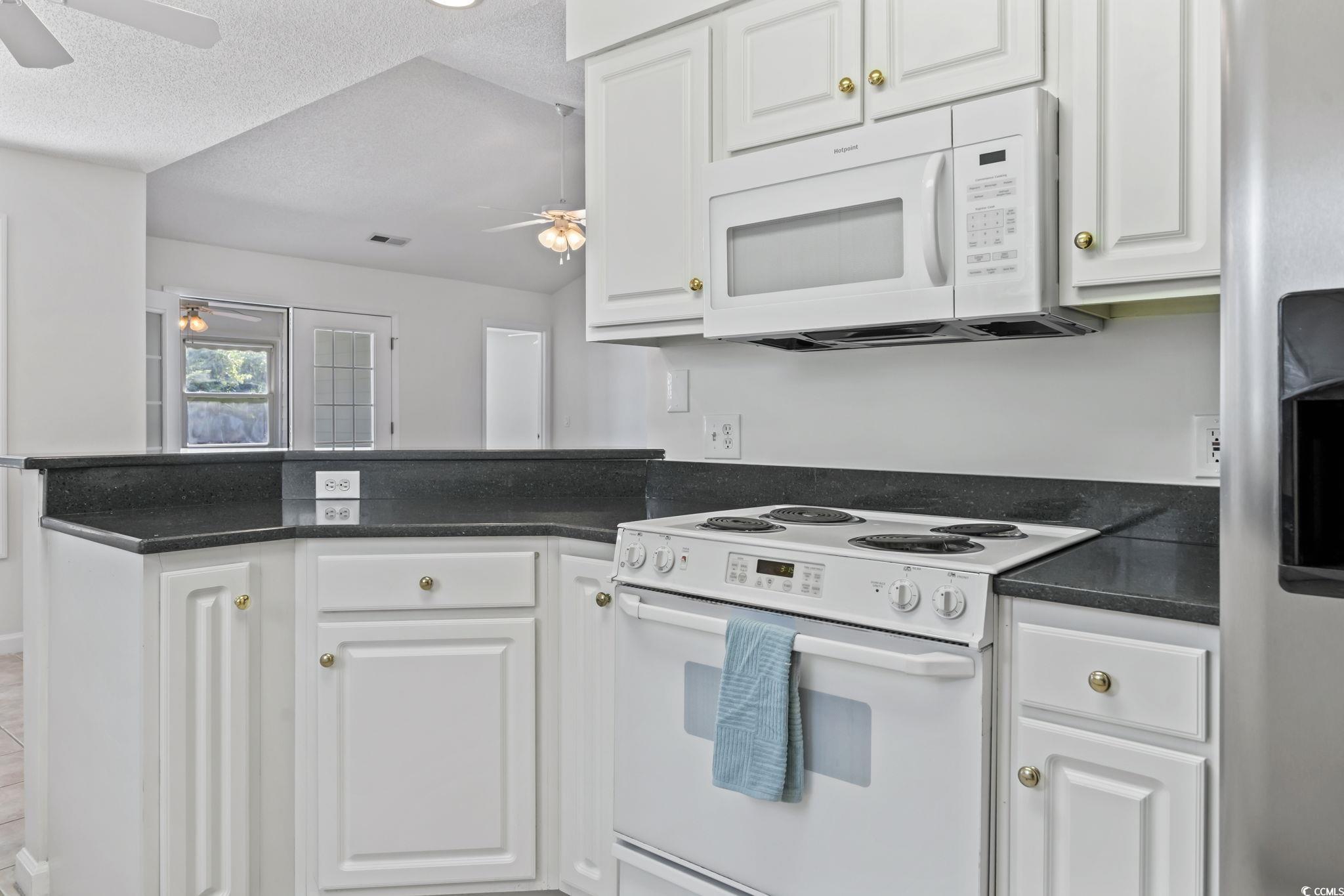4196 Ravenwood Dr. Property Photo 25