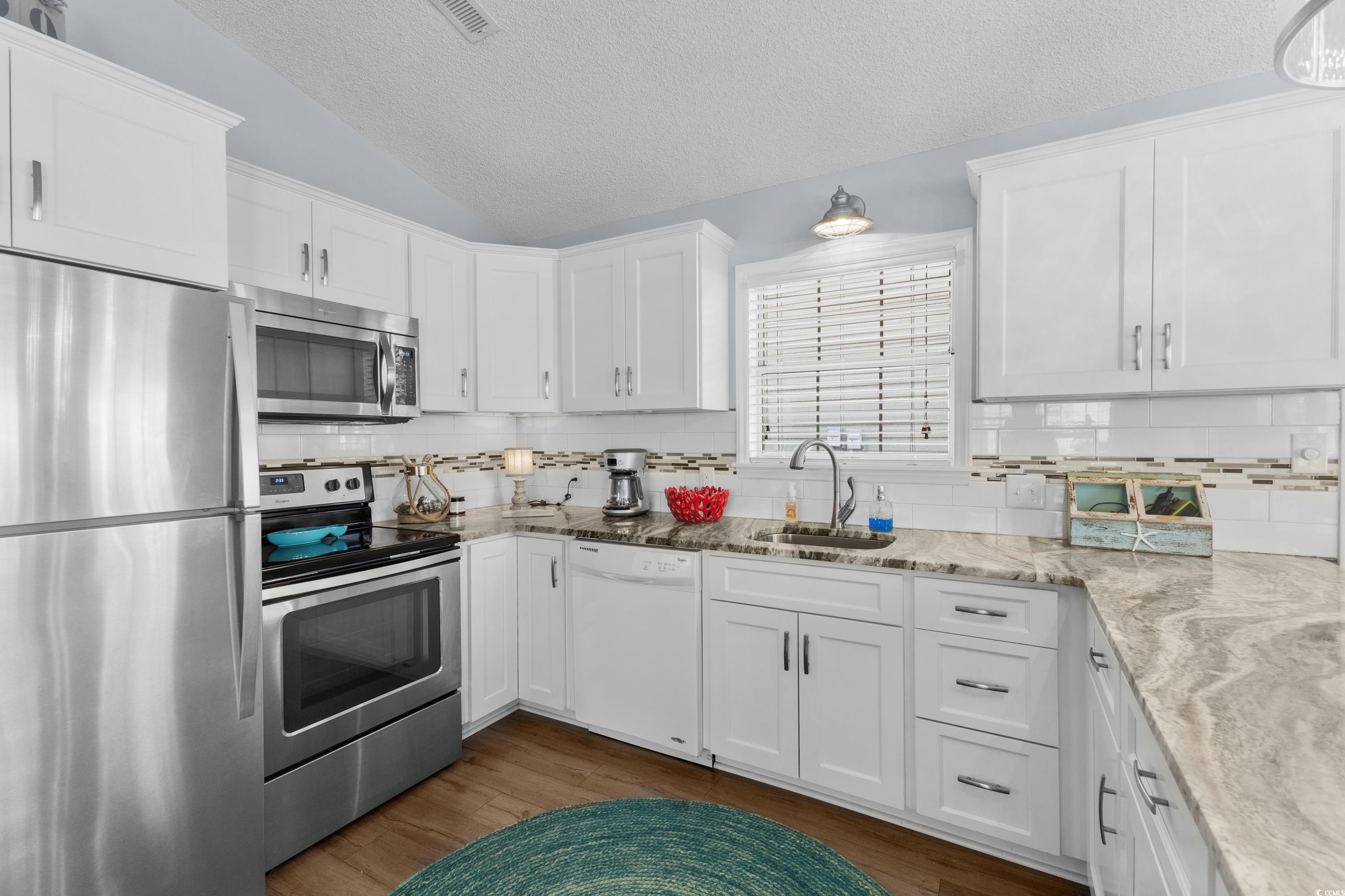 6001 - 1082 S Kings Hwy. Property Photo 18