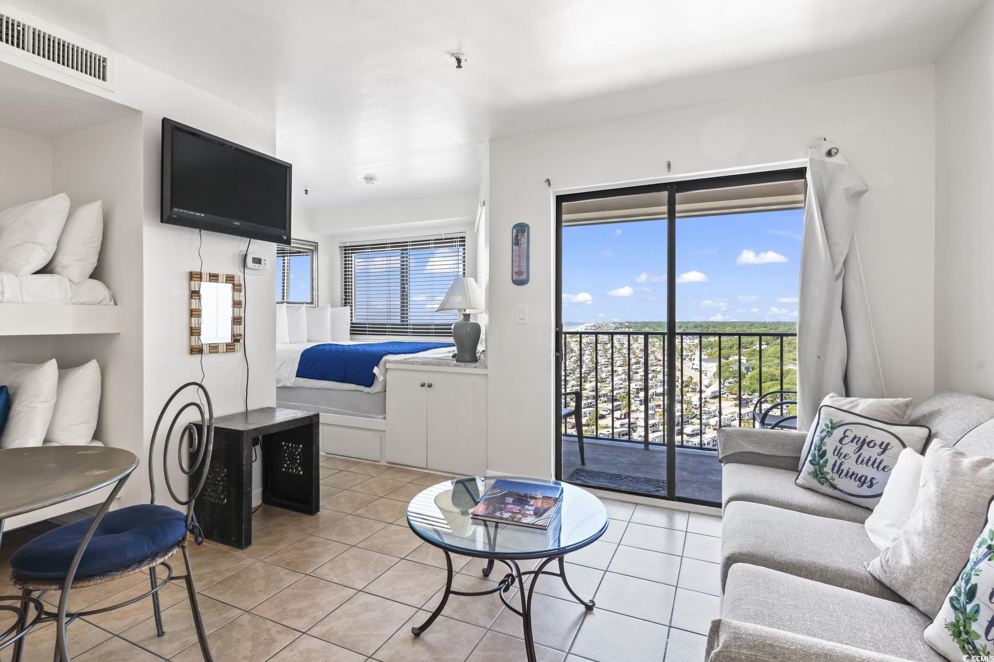 5905 S Kings Highway Property Photo 4