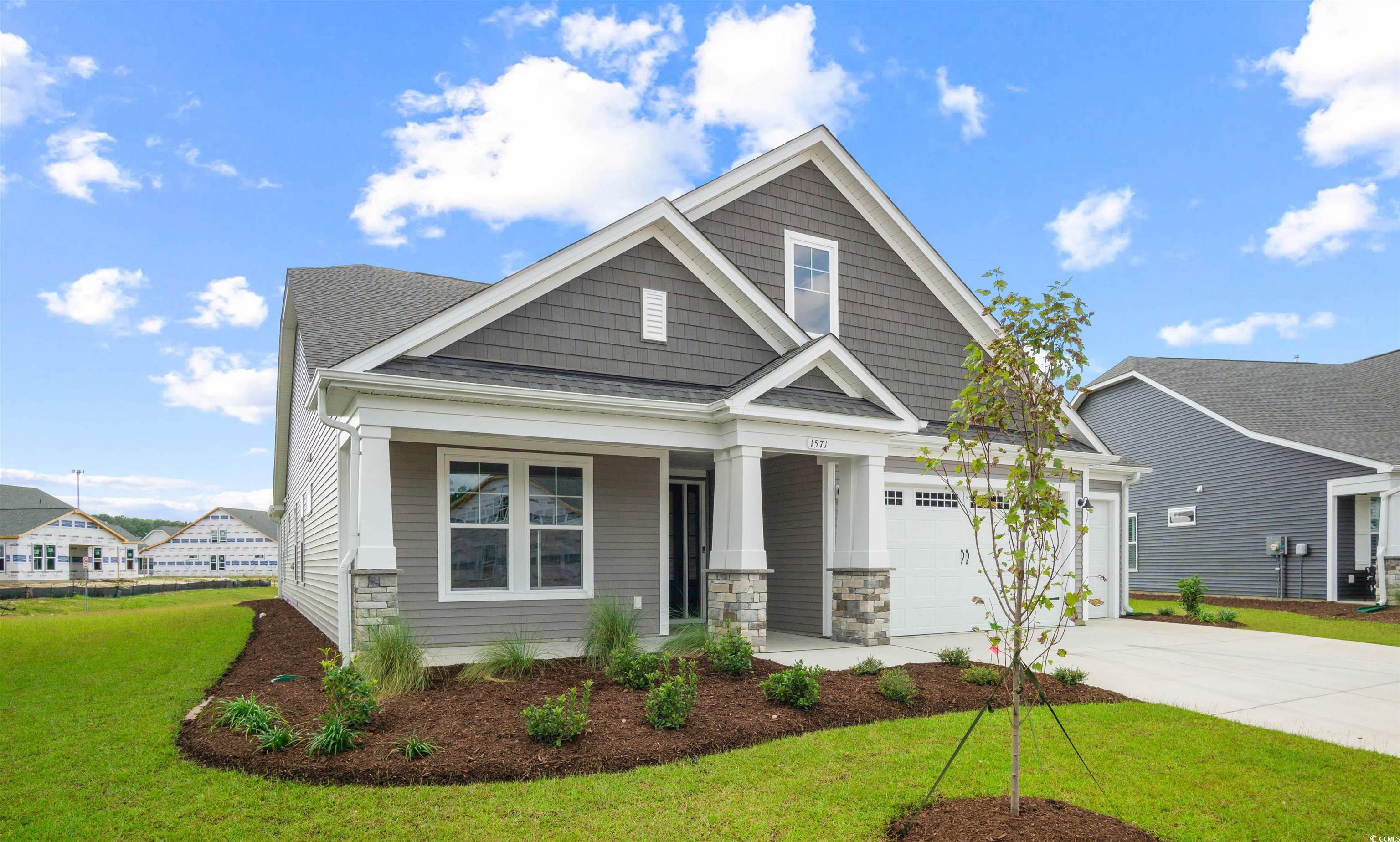 1571 Breakwater Dr. Property Photo 3