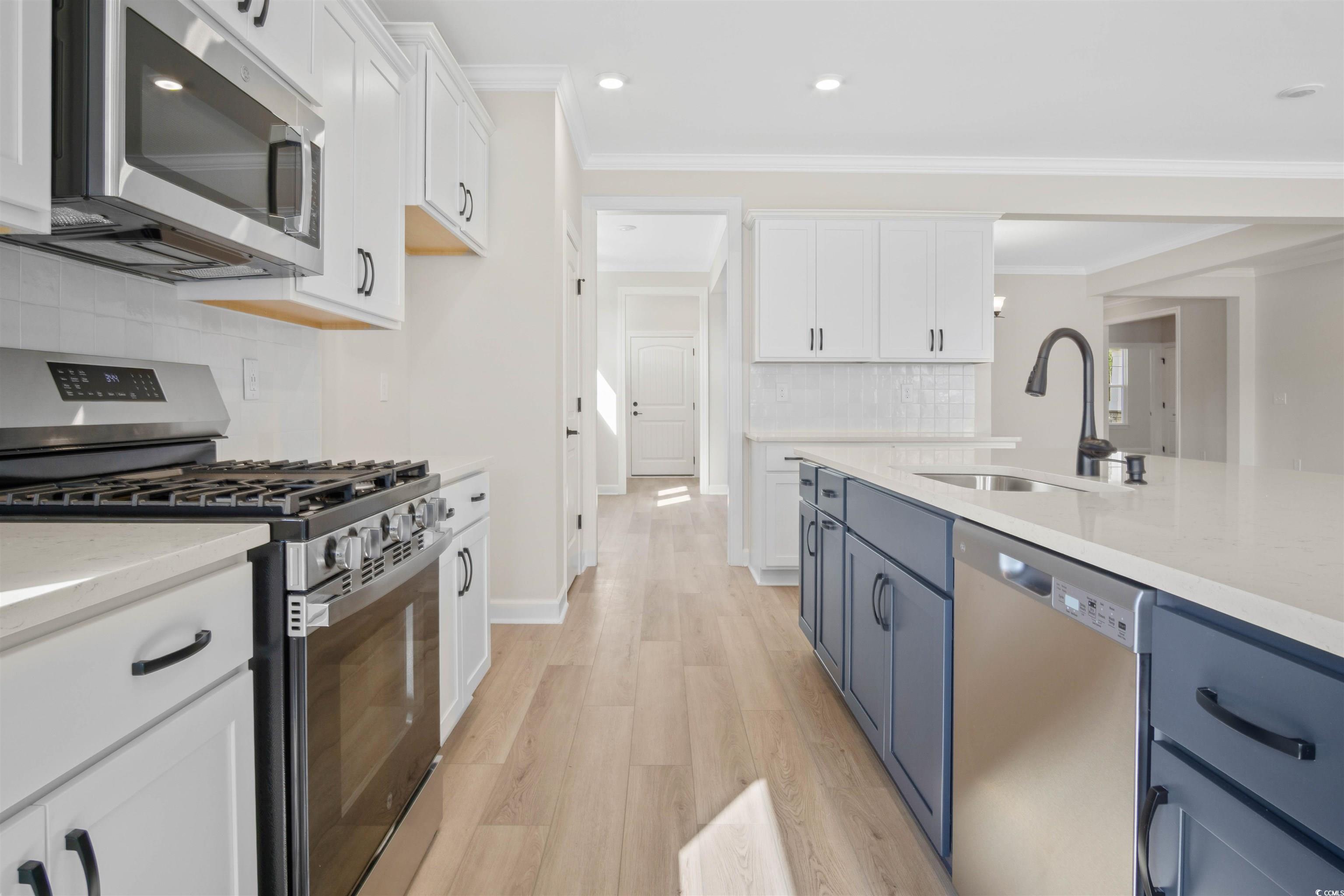 1571 Breakwater Dr. Property Photo 9