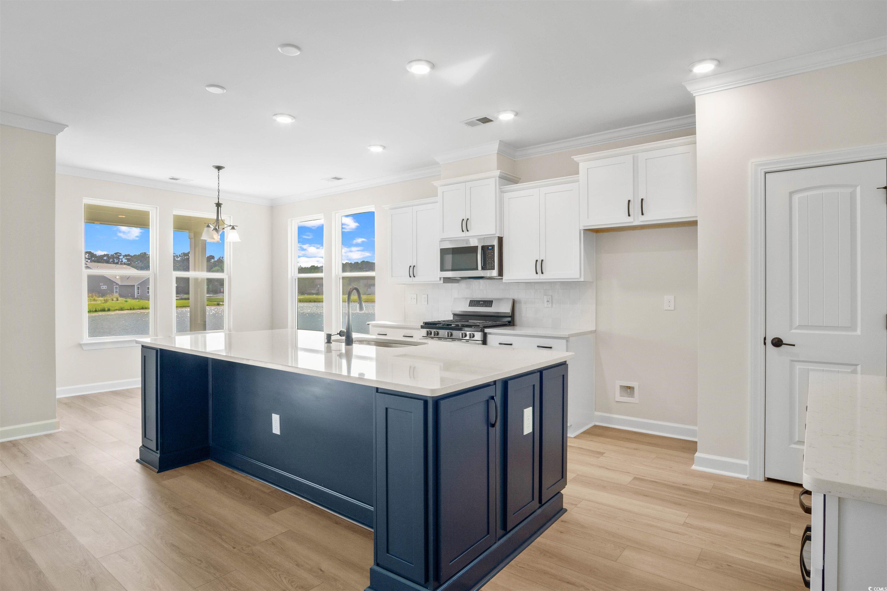 1571 Breakwater Dr. Property Photo 10