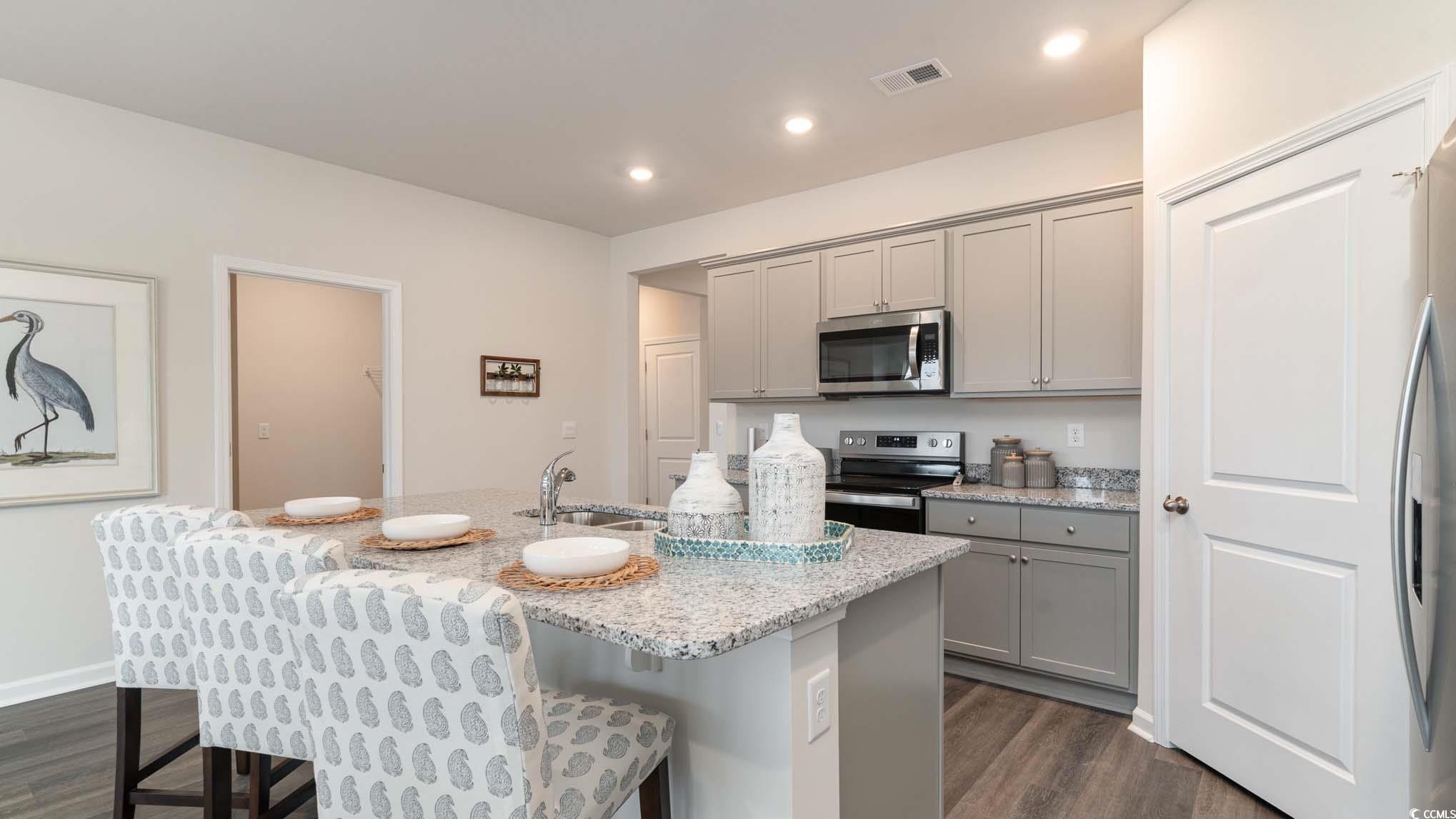 2750 Riverboat Way Property Photo 4