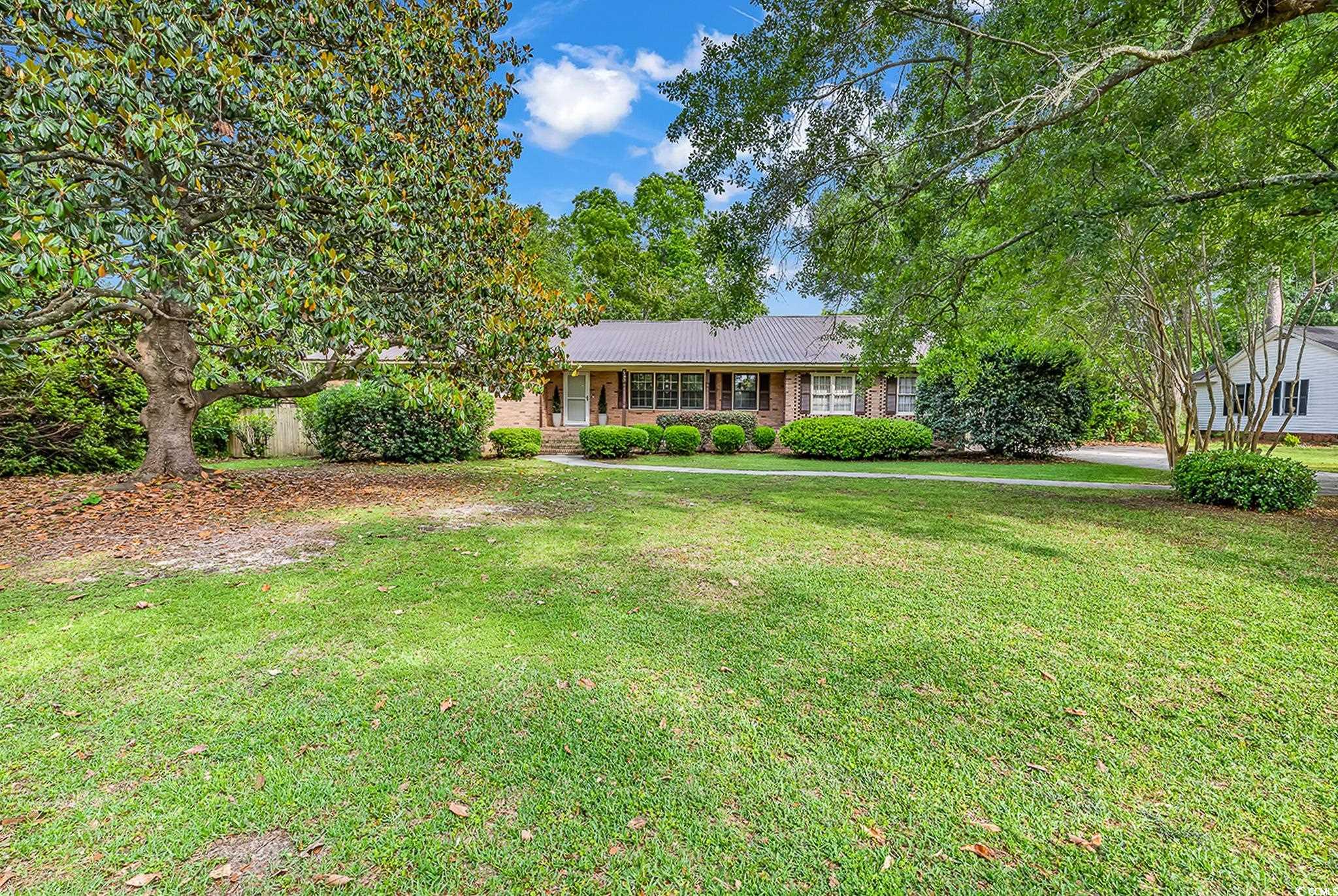 1305 Forest View Rd. Property Photo 1