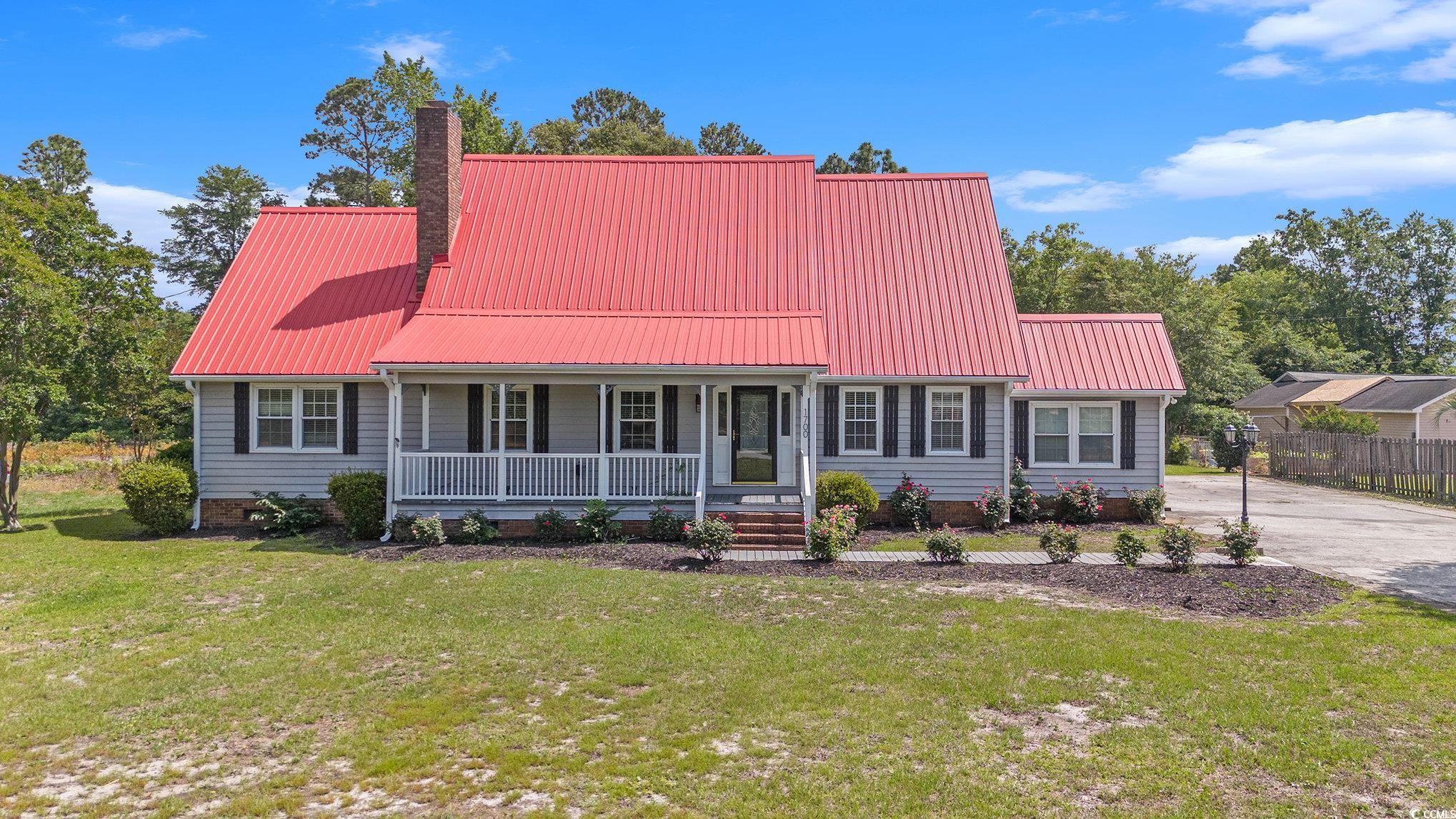 1700 Longleaf Dr.
