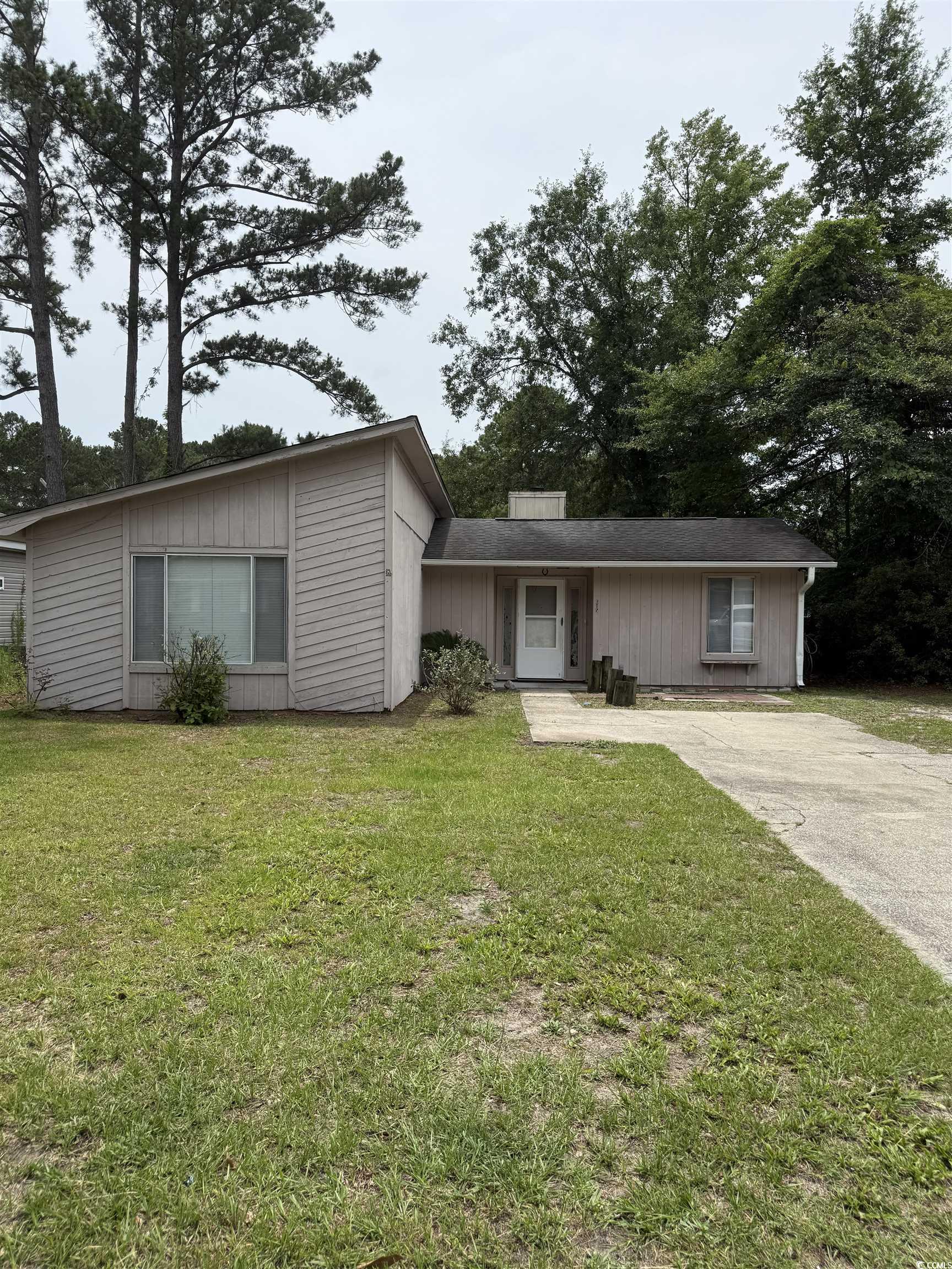 615 Todd Blvd. Property Photo 1