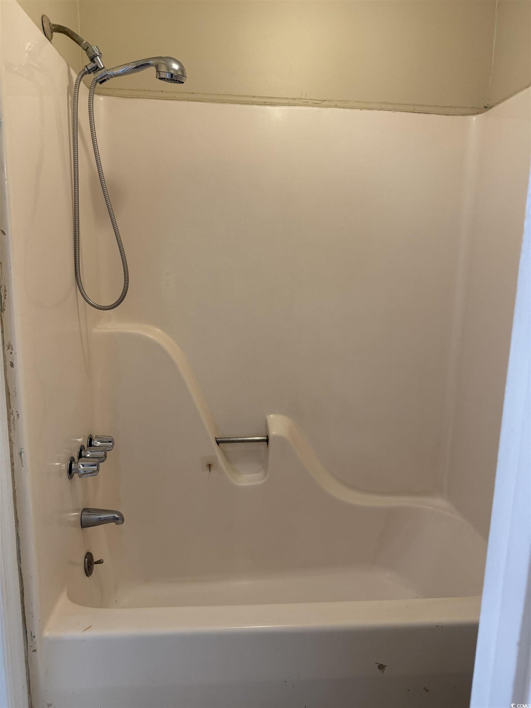 615 Todd Blvd. Property Photo 16