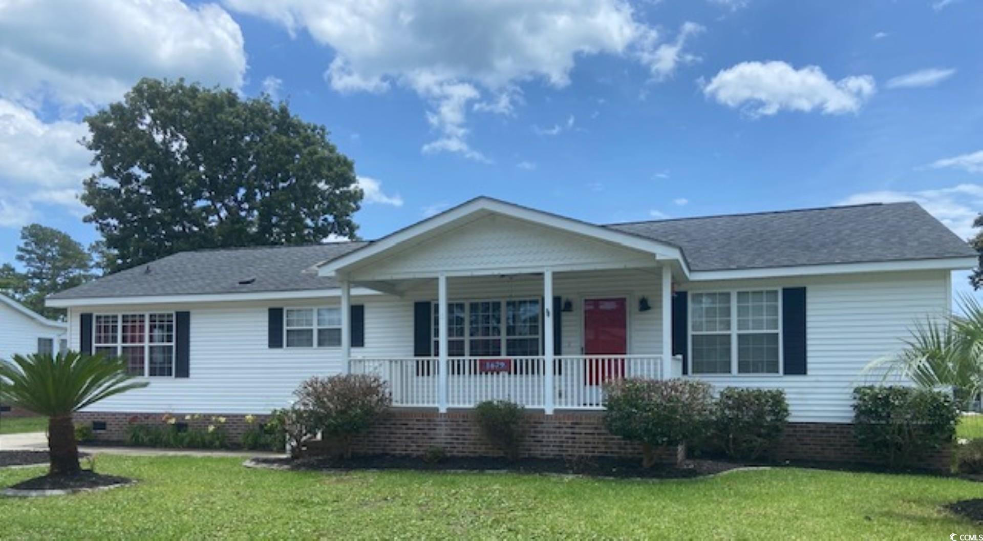 1679 Perry Circle