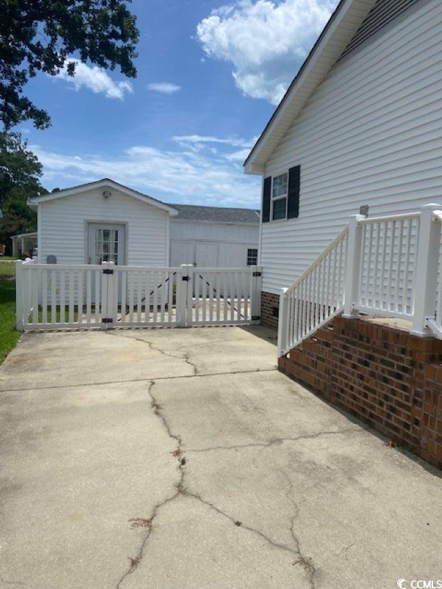 1679 Perry Circle Property Photo 4
