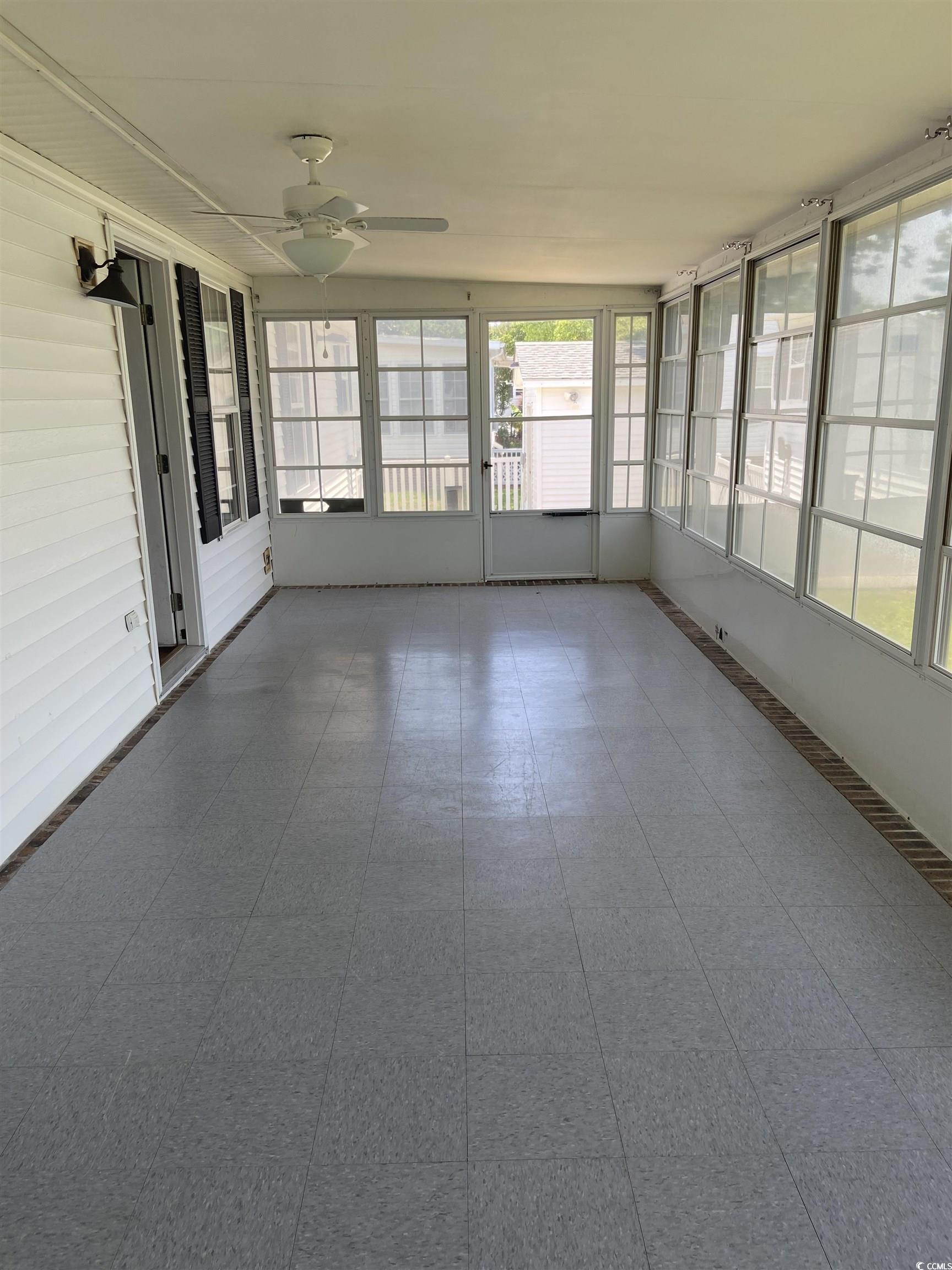 1679 Perry Circle Property Photo 8