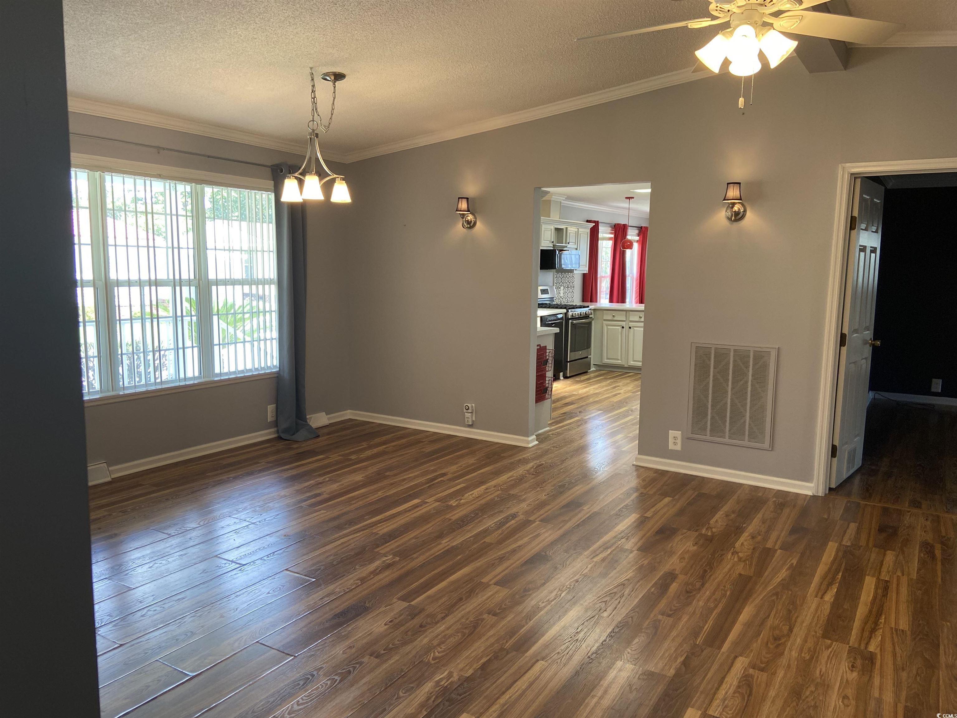 1679 Perry Circle Property Photo 16