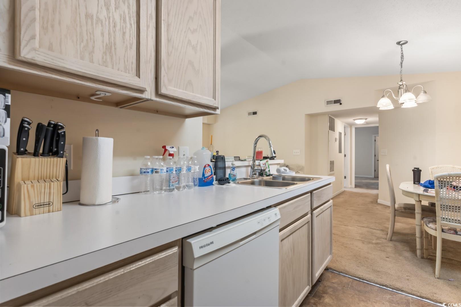 2280 Andover Dr. Property Photo 6