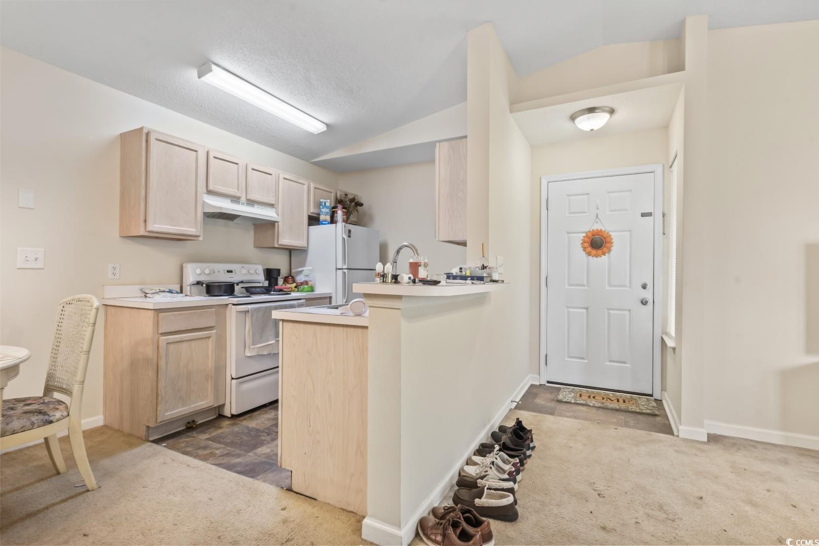 2280 Andover Dr. Property Photo 19