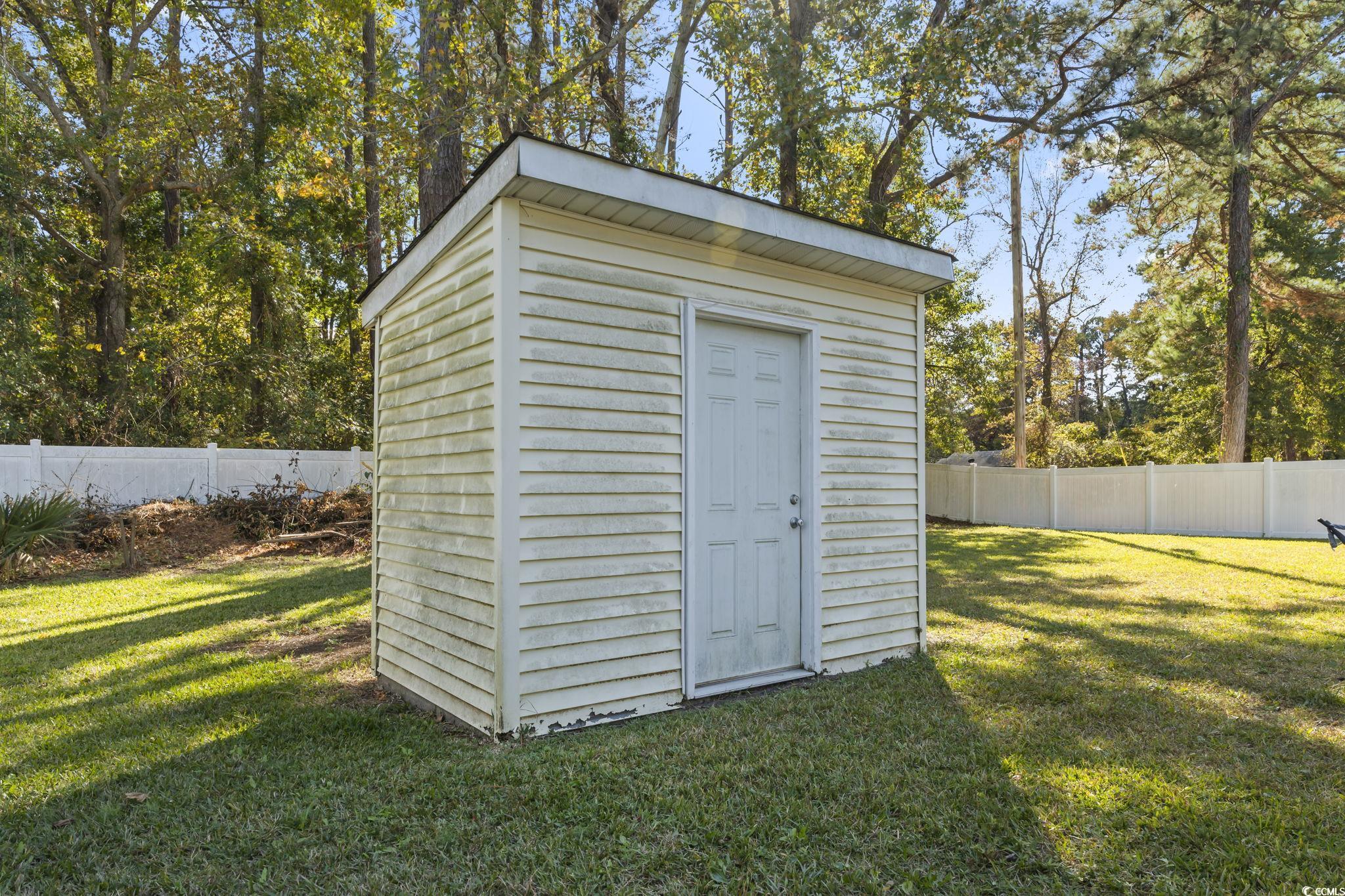 1300 Ragin St. Property Photo 24