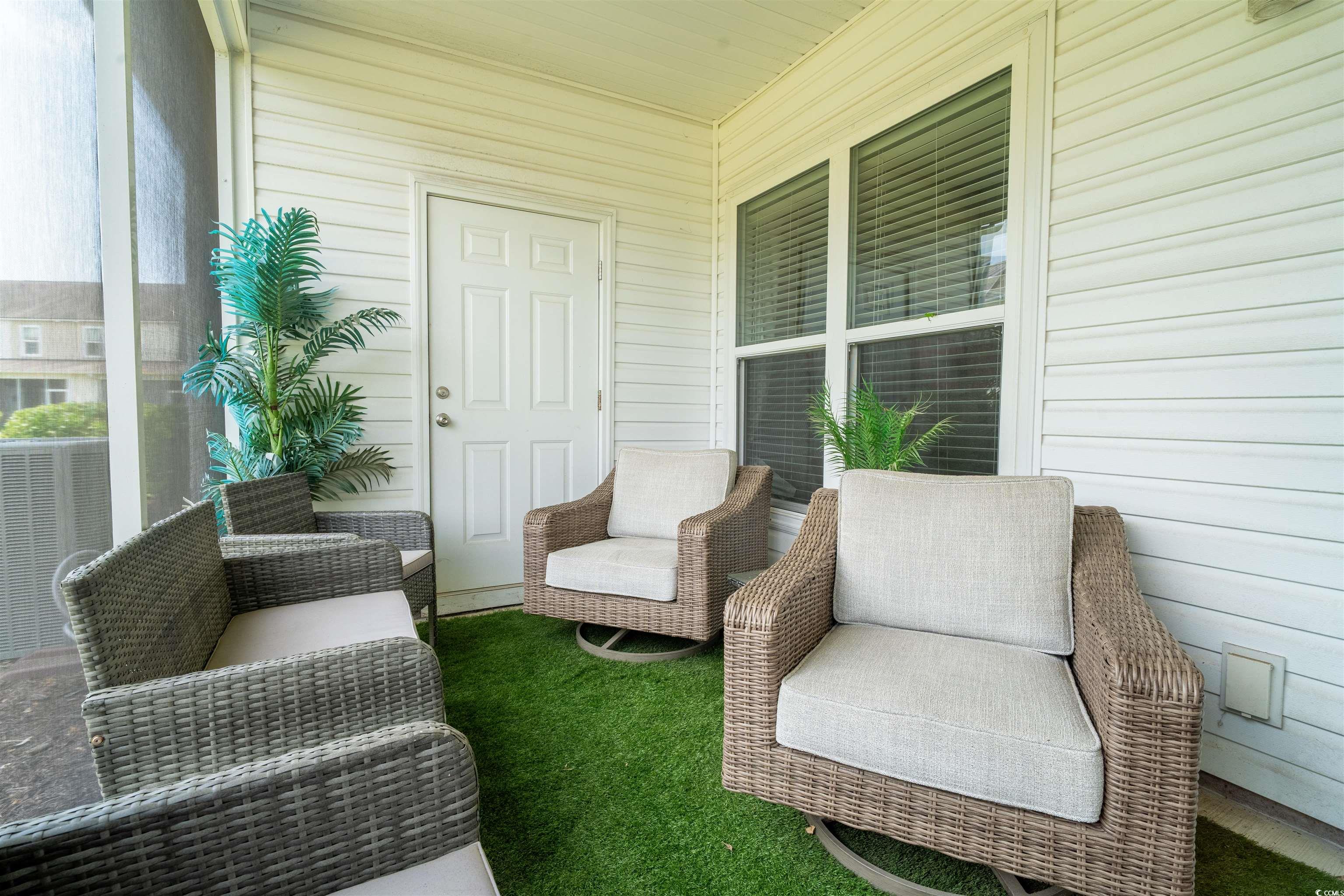 318 Castle Dr. Property Photo 26