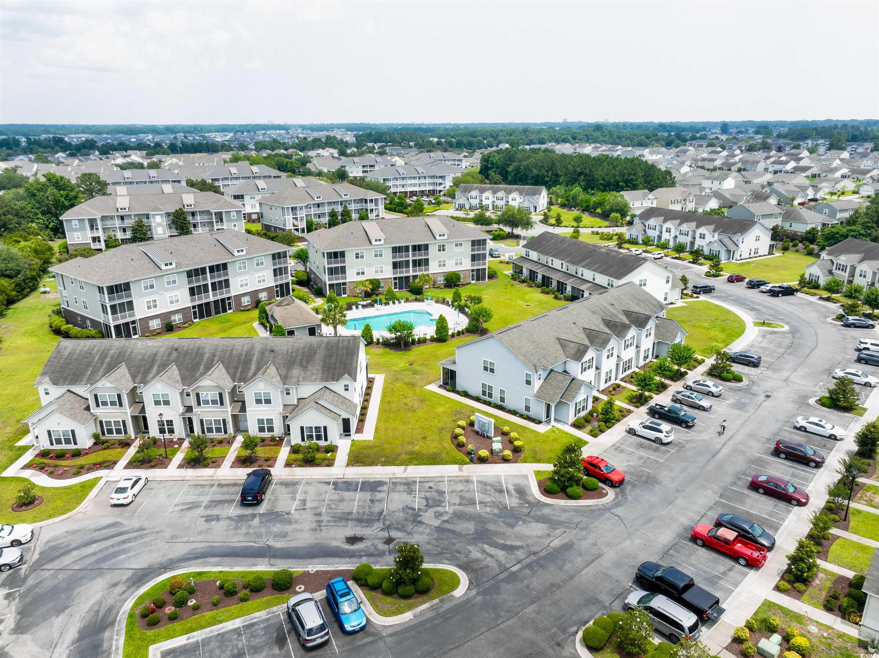 318 Castle Dr. Property Photo 30