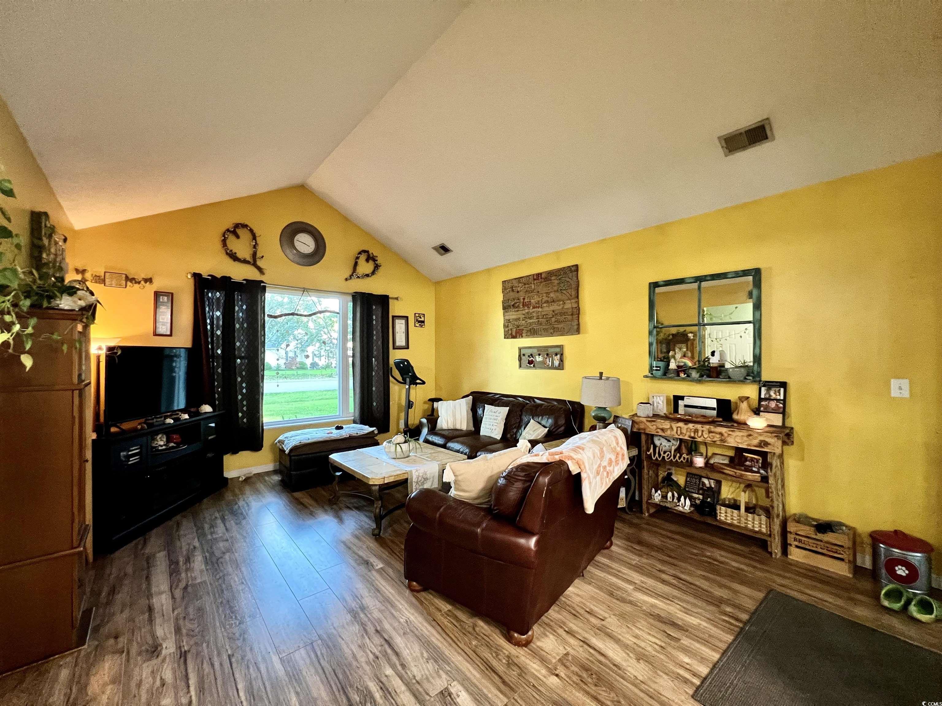 3048 Dewberry Dr. Property Photo 4