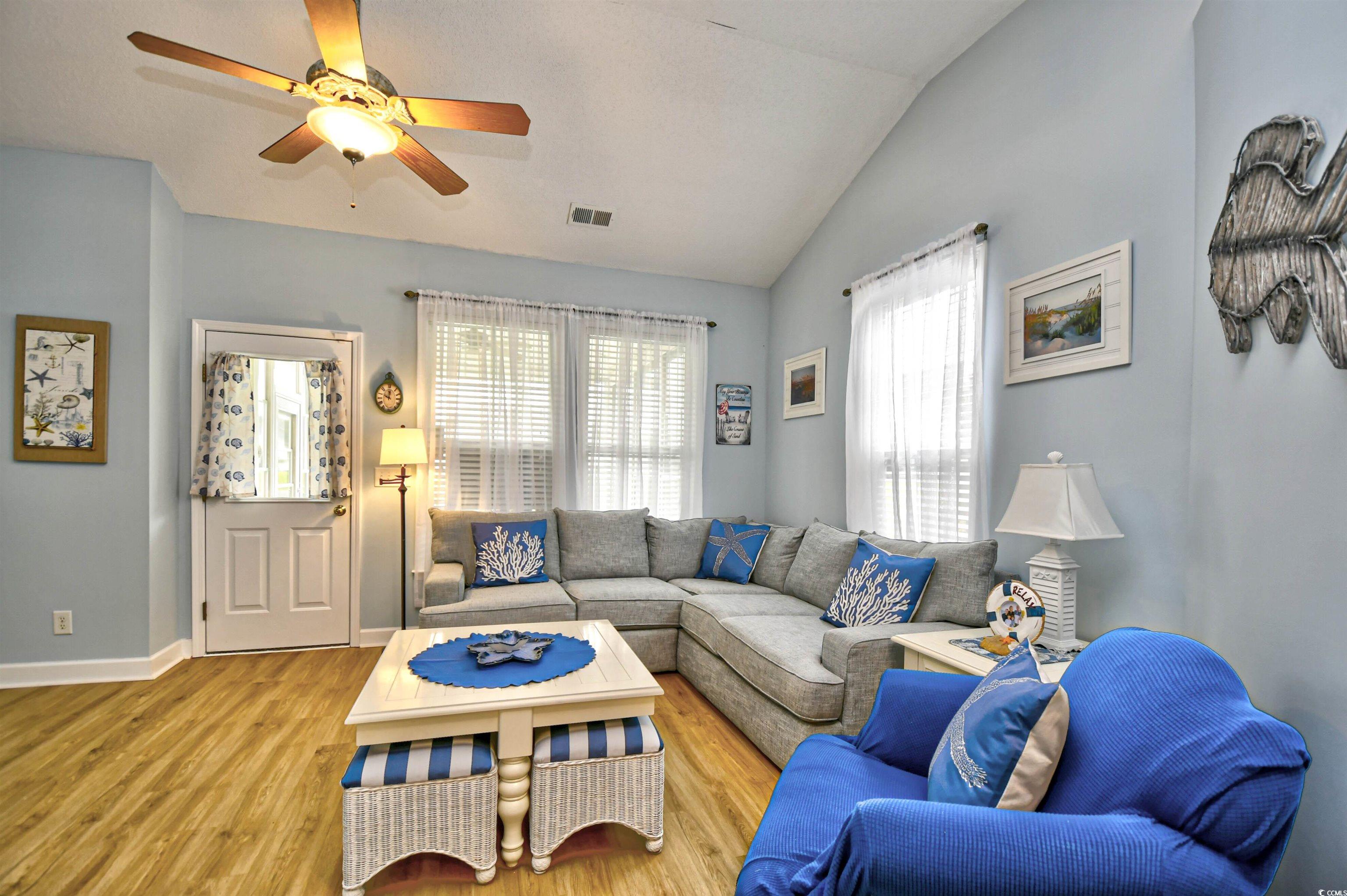 6095 Catalina Dr. Property Photo 5