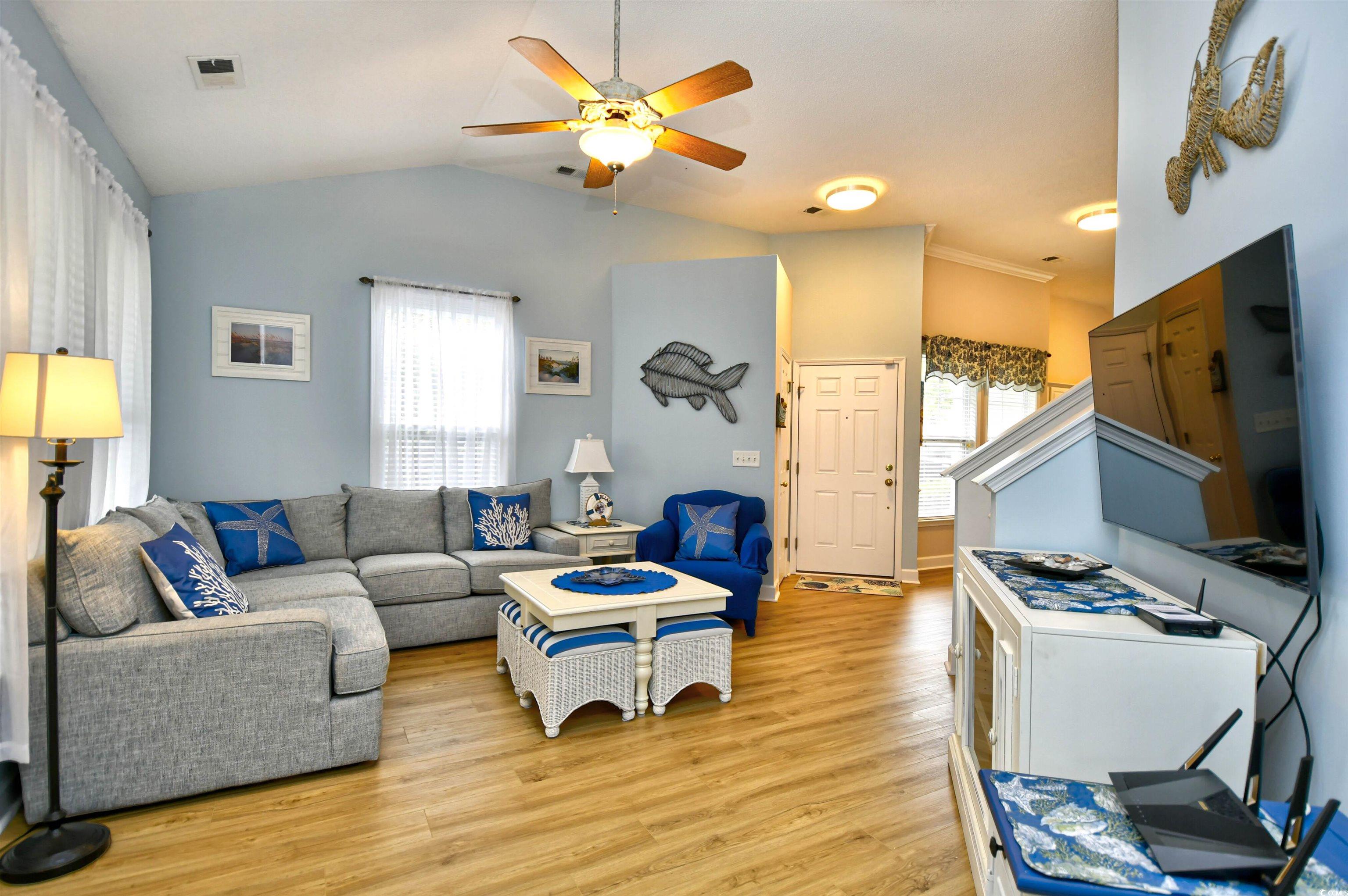 6095 Catalina Dr. Property Photo 6