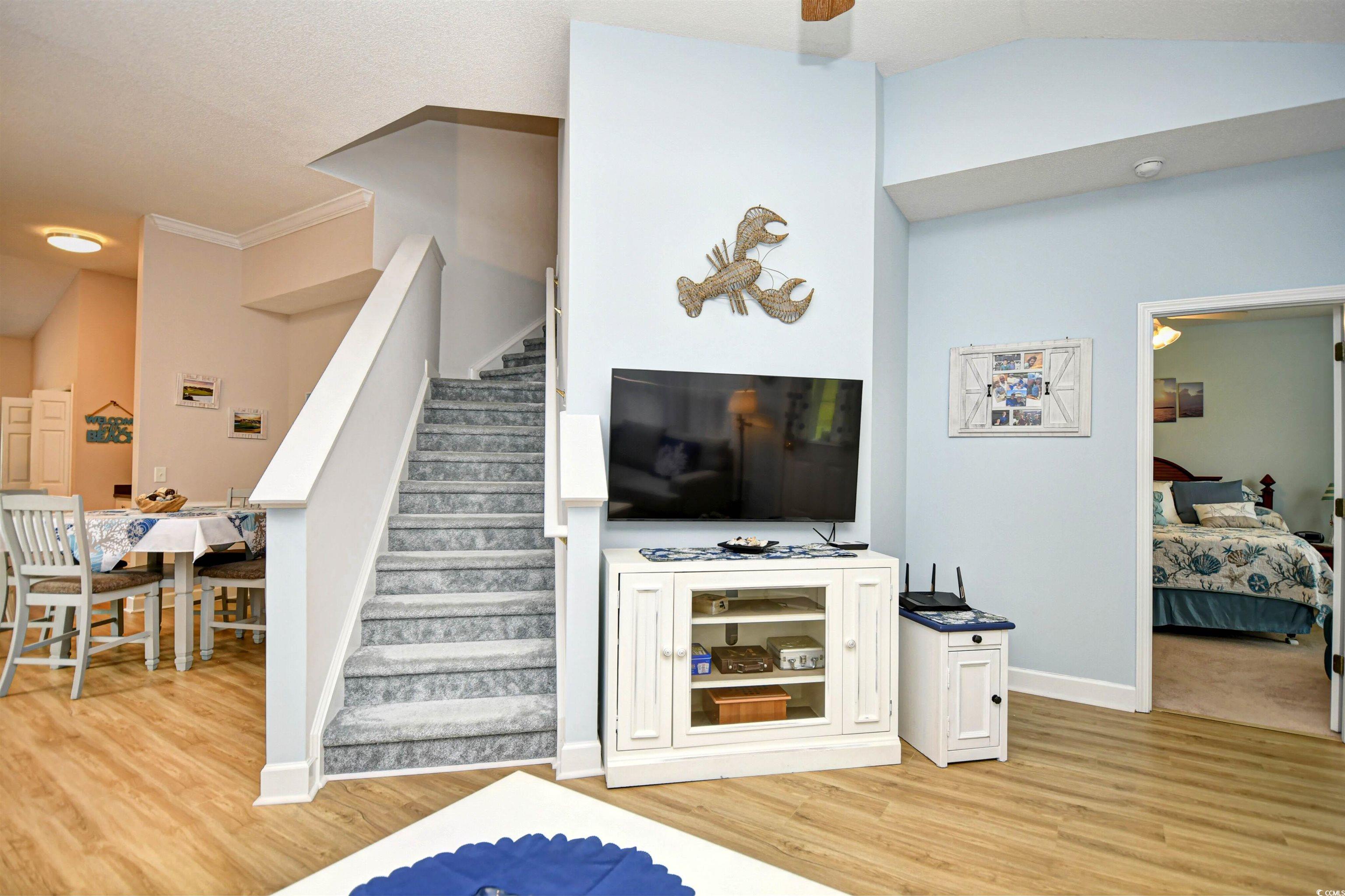 6095 Catalina Dr. Property Photo 8