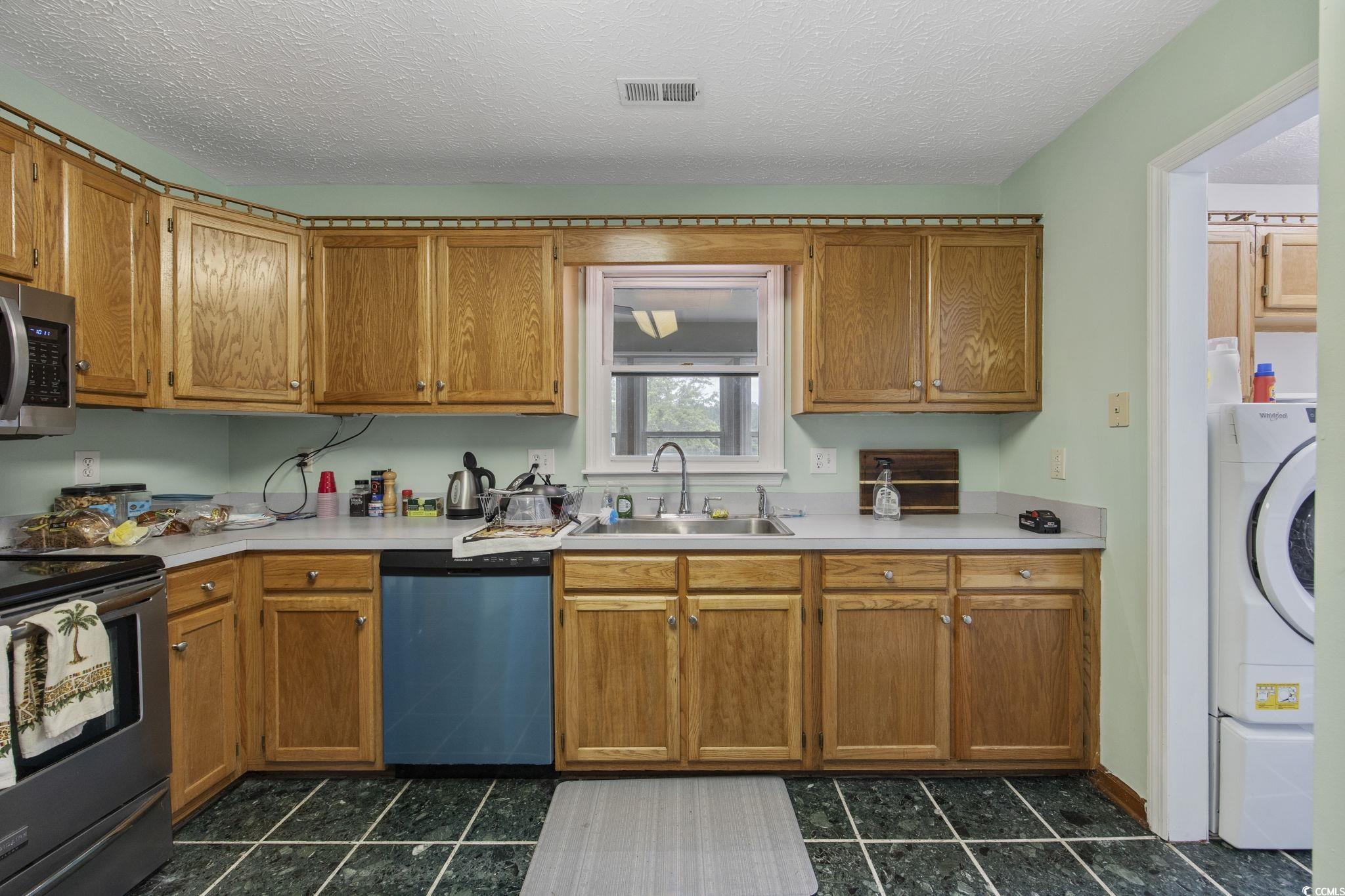 1342 Highway 90 Property Photo 5