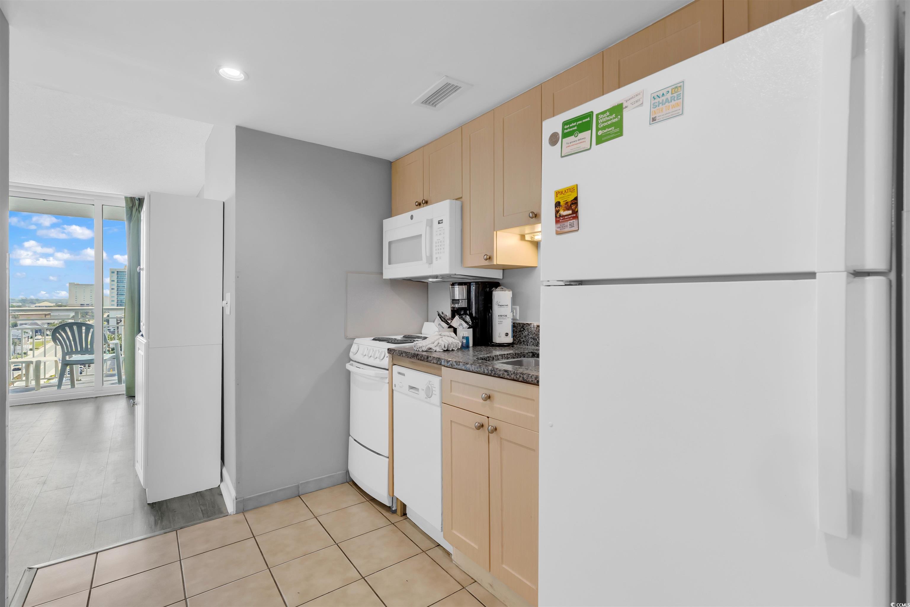 2301 S Ocean Blvd. Property Photo 12